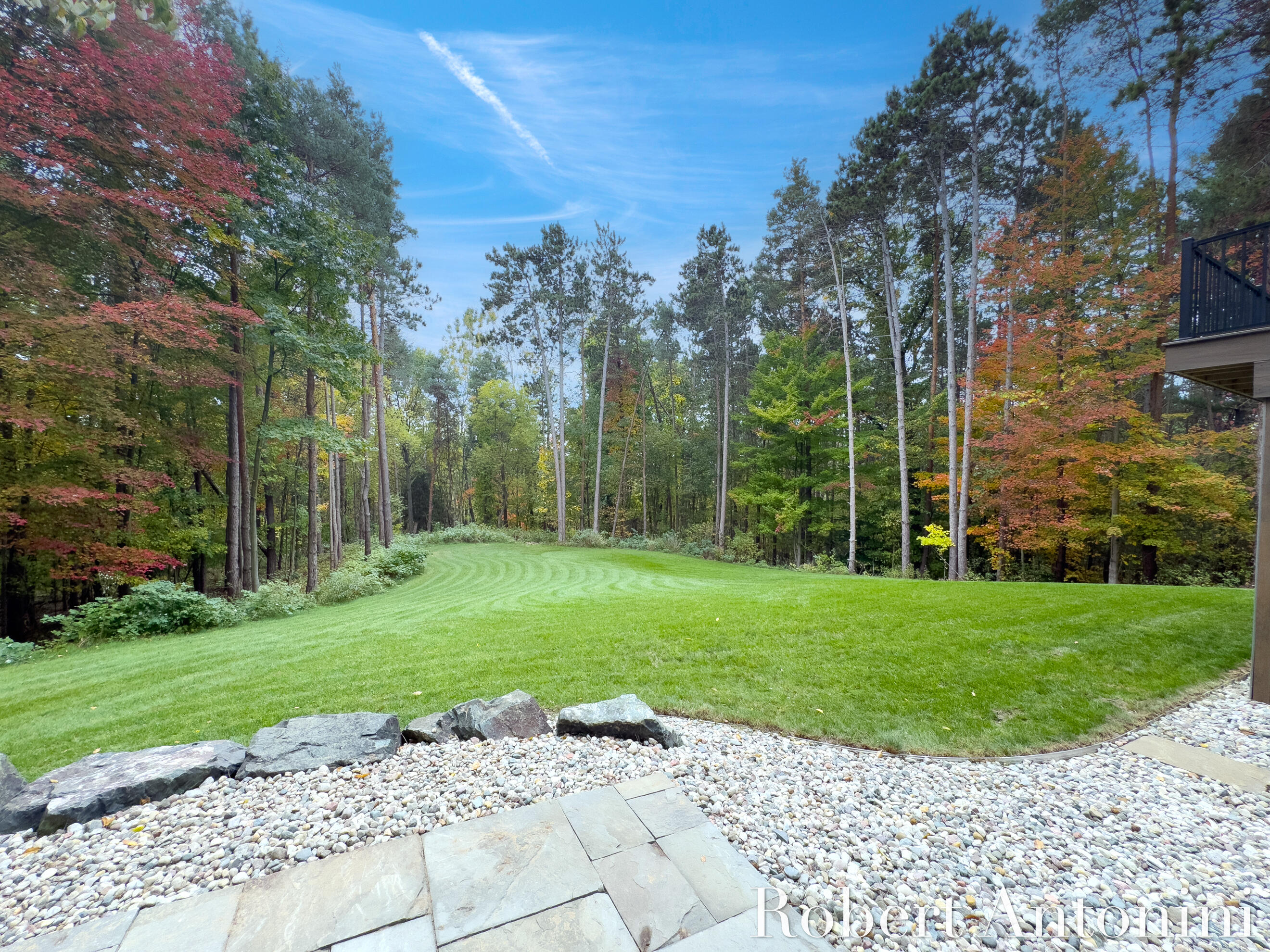 4777 Windcliff Drive NE, Rockford