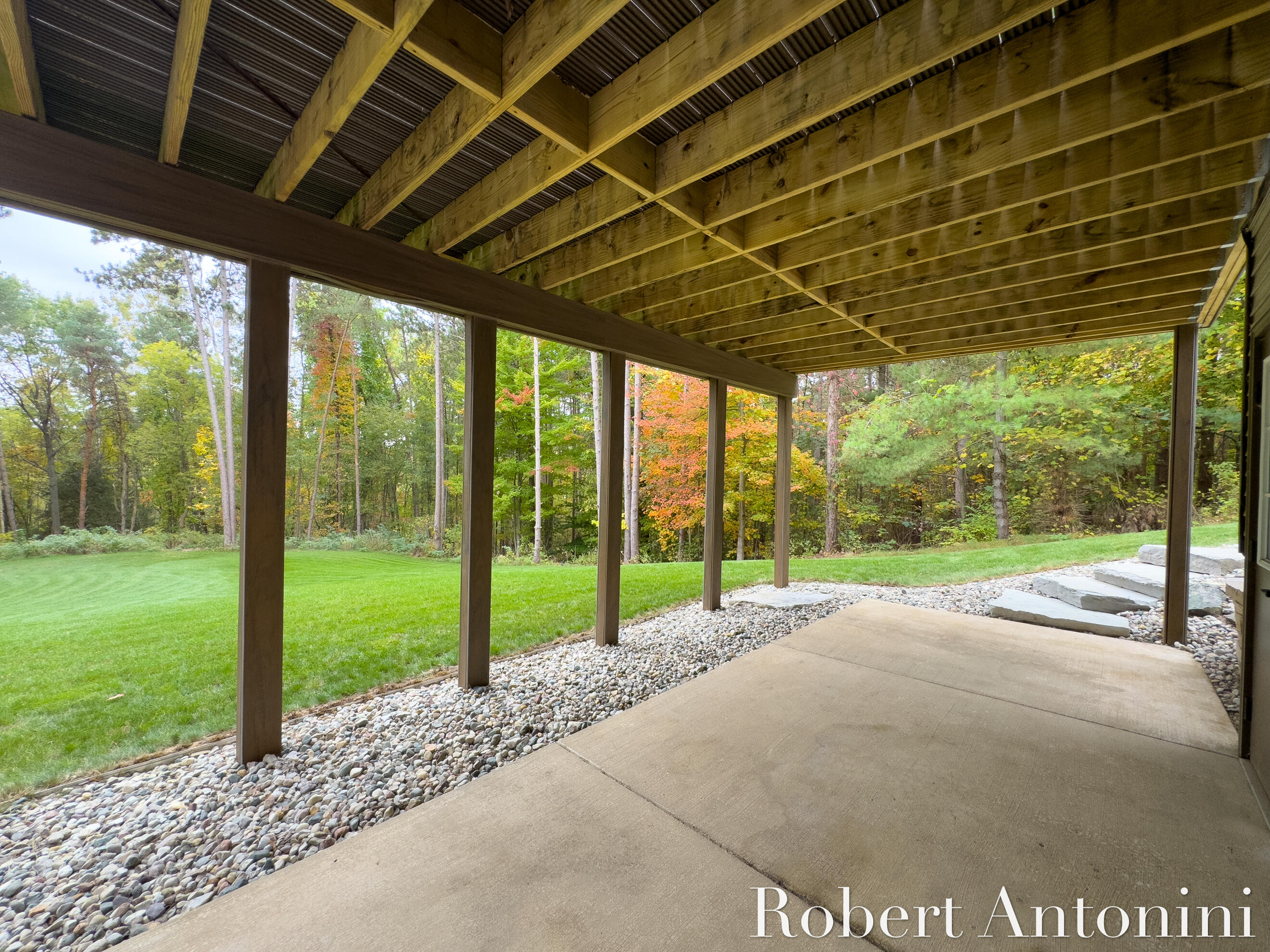 4777 Windcliff Drive NE, Rockford