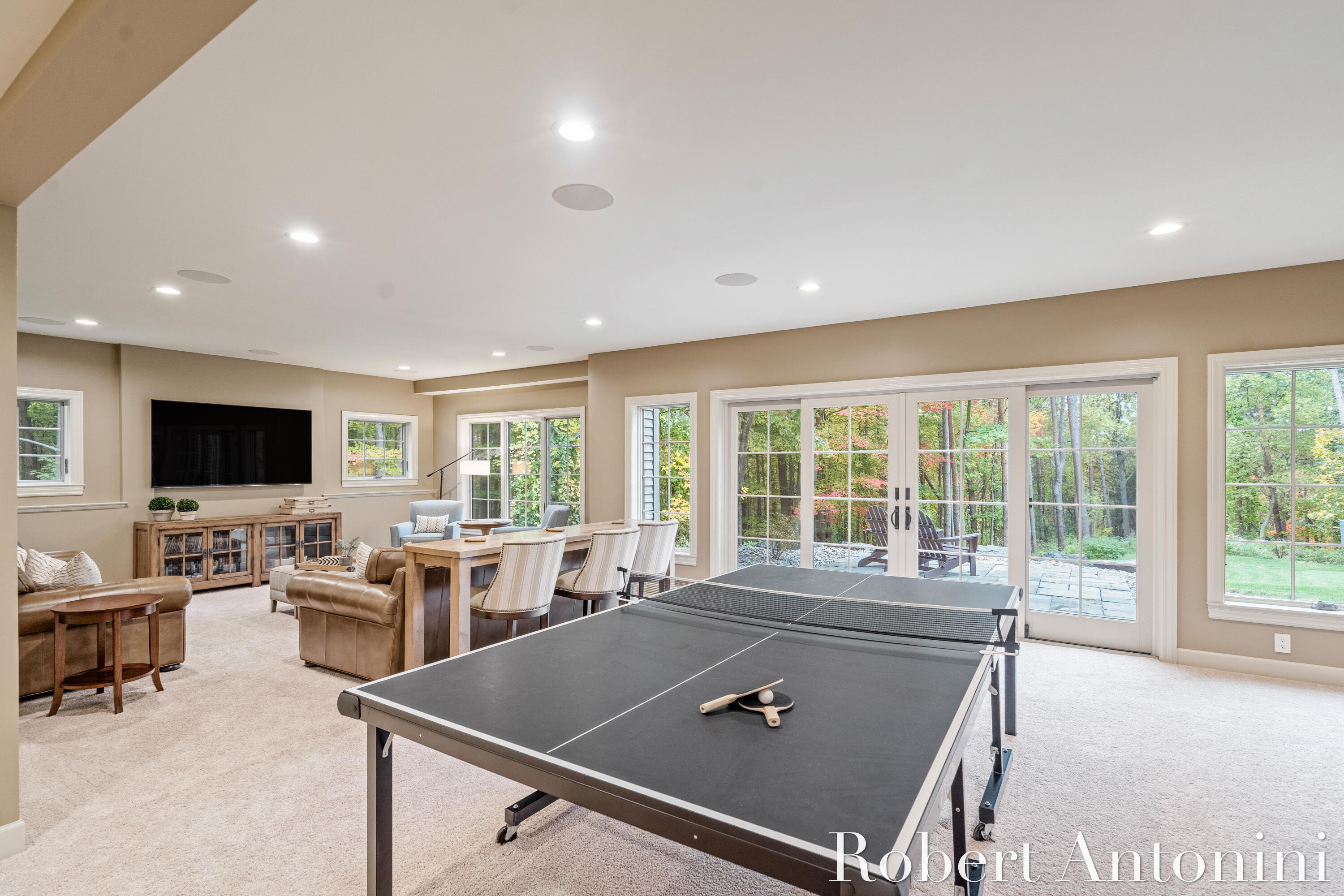 4777 Windcliff Drive NE, Rockford