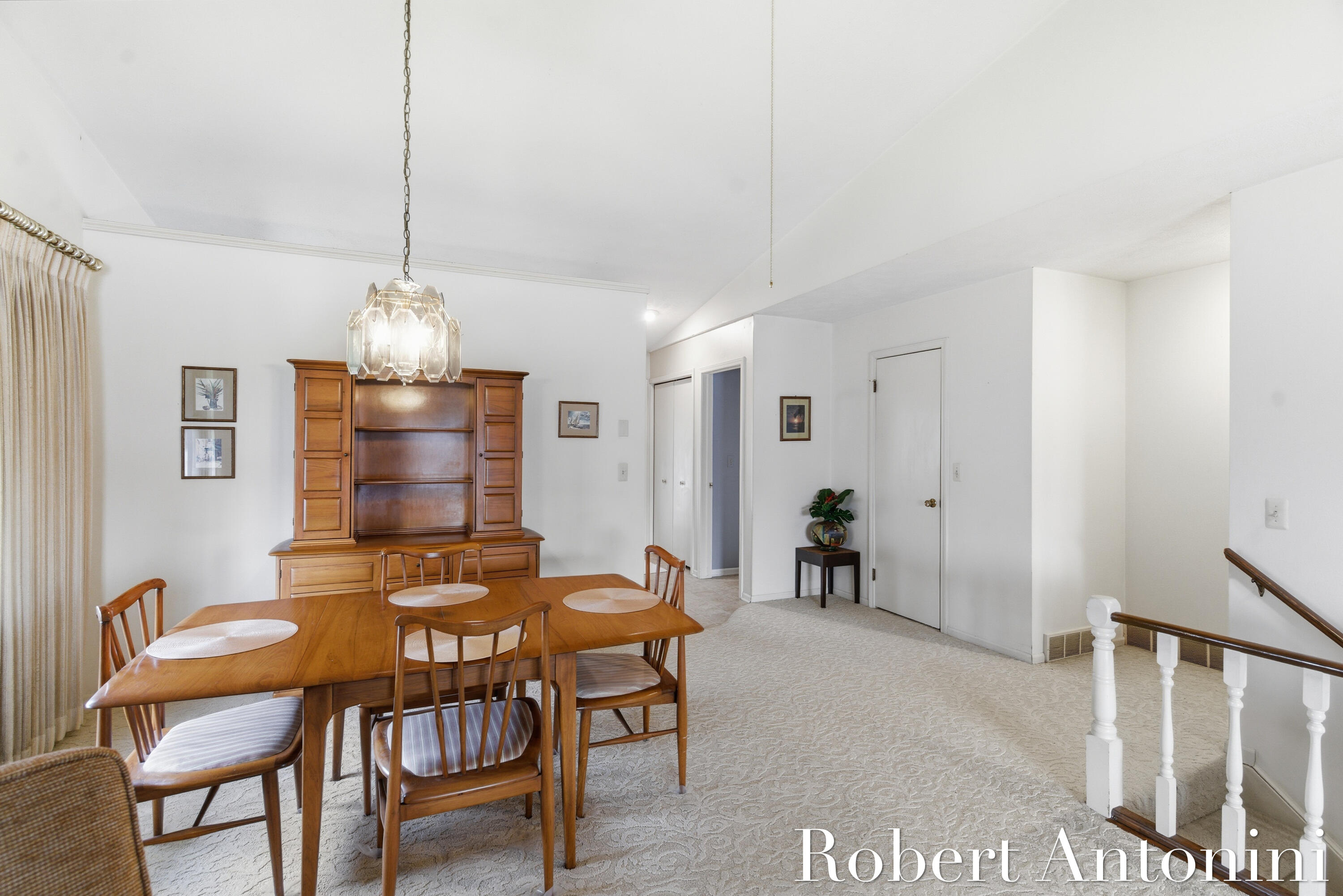 3128 Old Kent Road SE