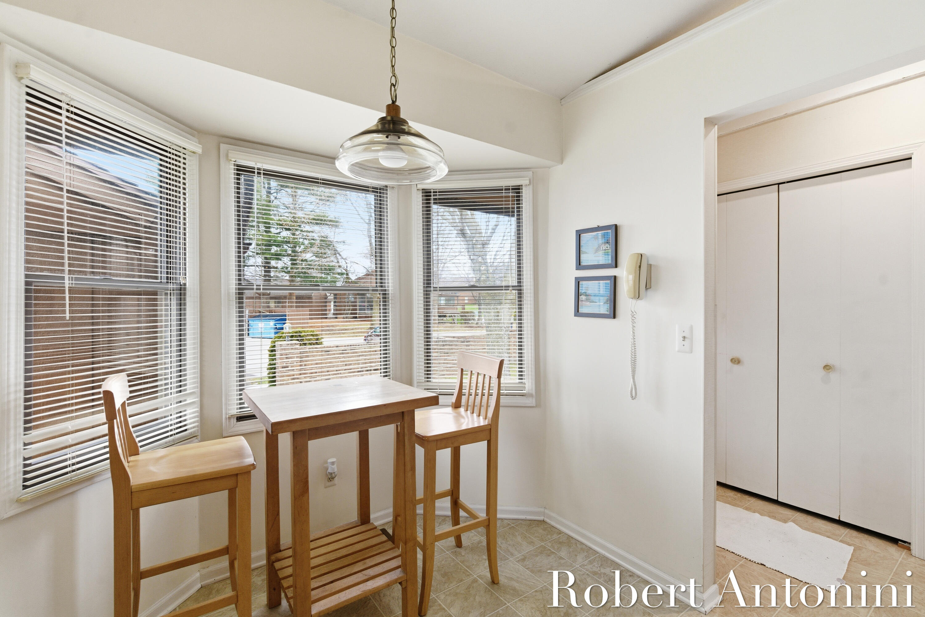 3128 Old Kent Road SE