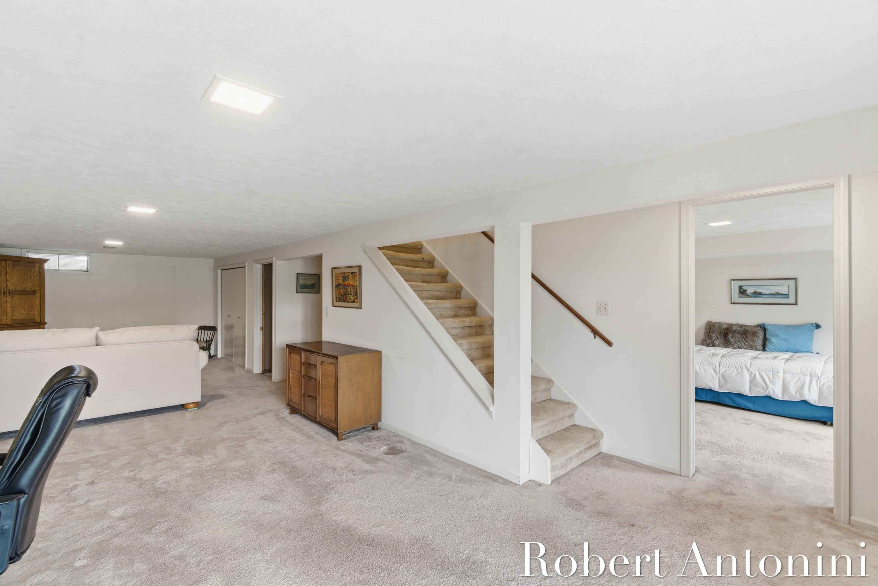 3128 Old Kent Road SE