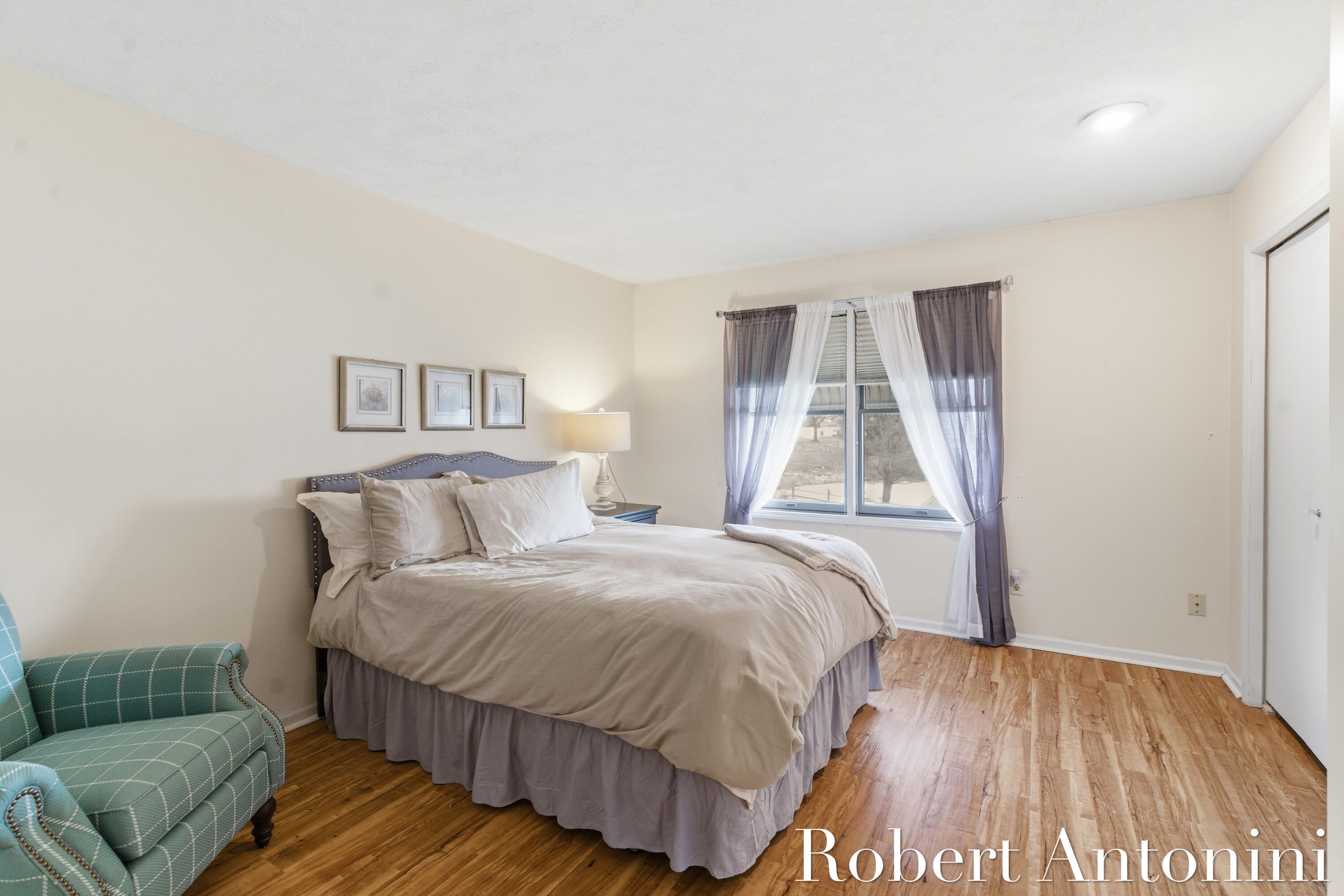 3128 Old Kent Road SE