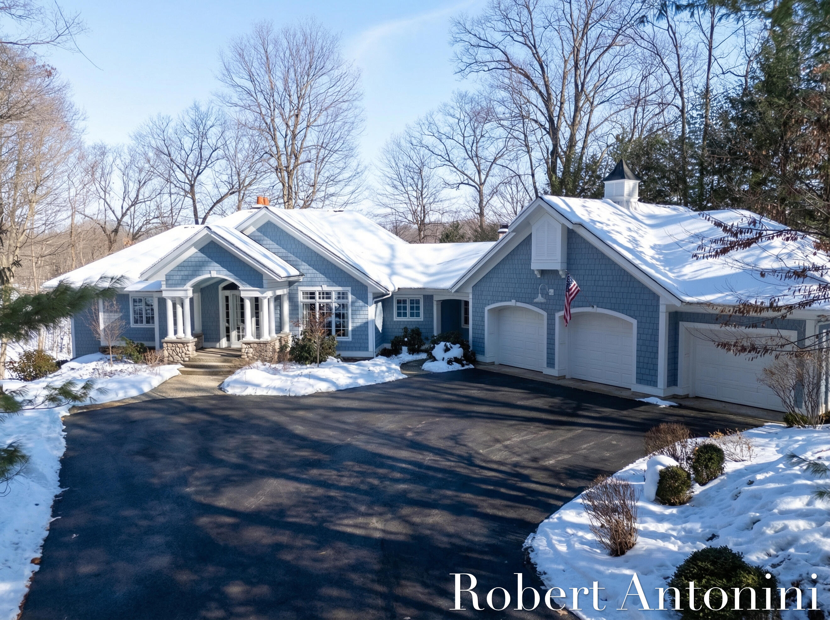 6862 Maplecrest Drive SE