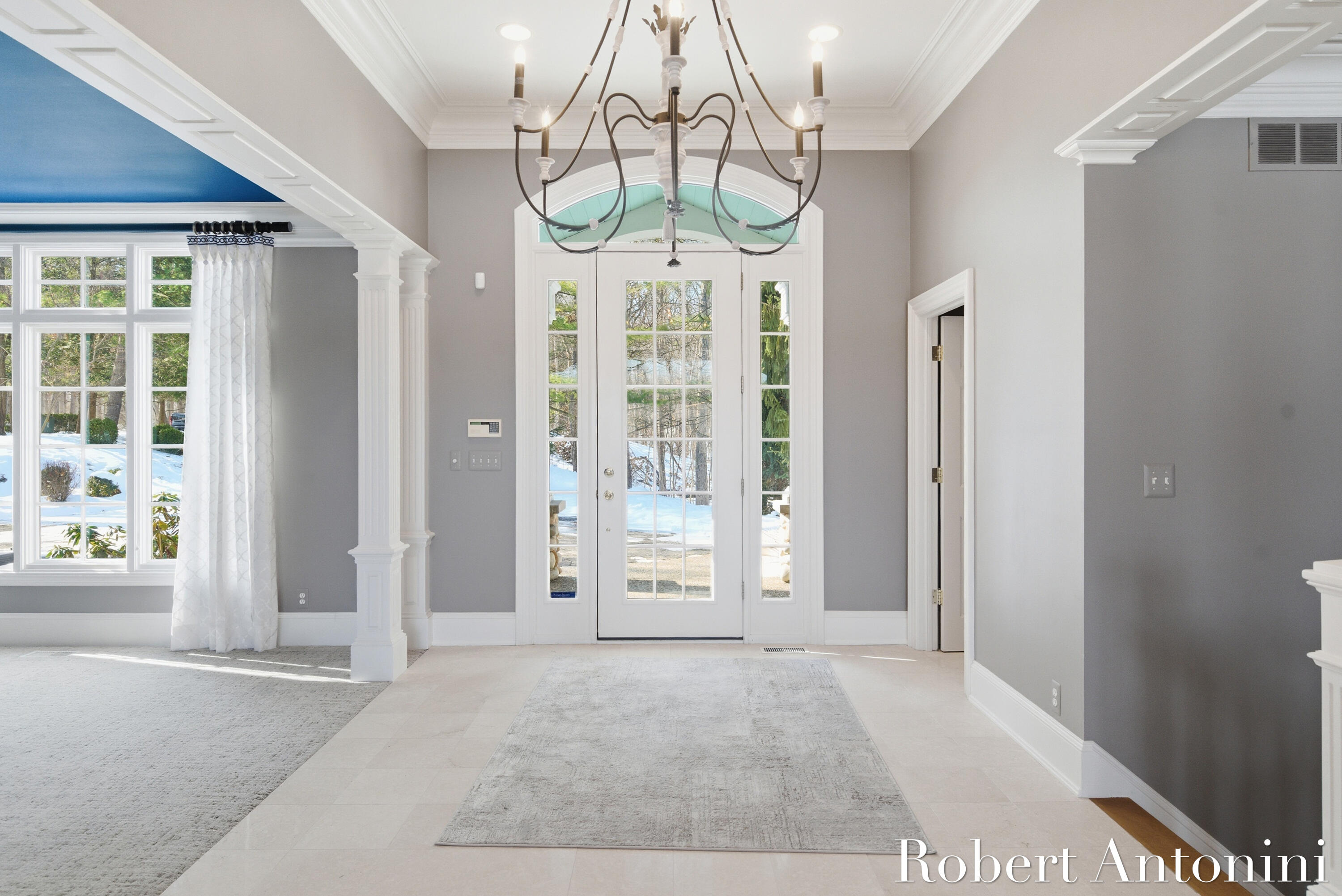 6862 Maplecrest Drive SE