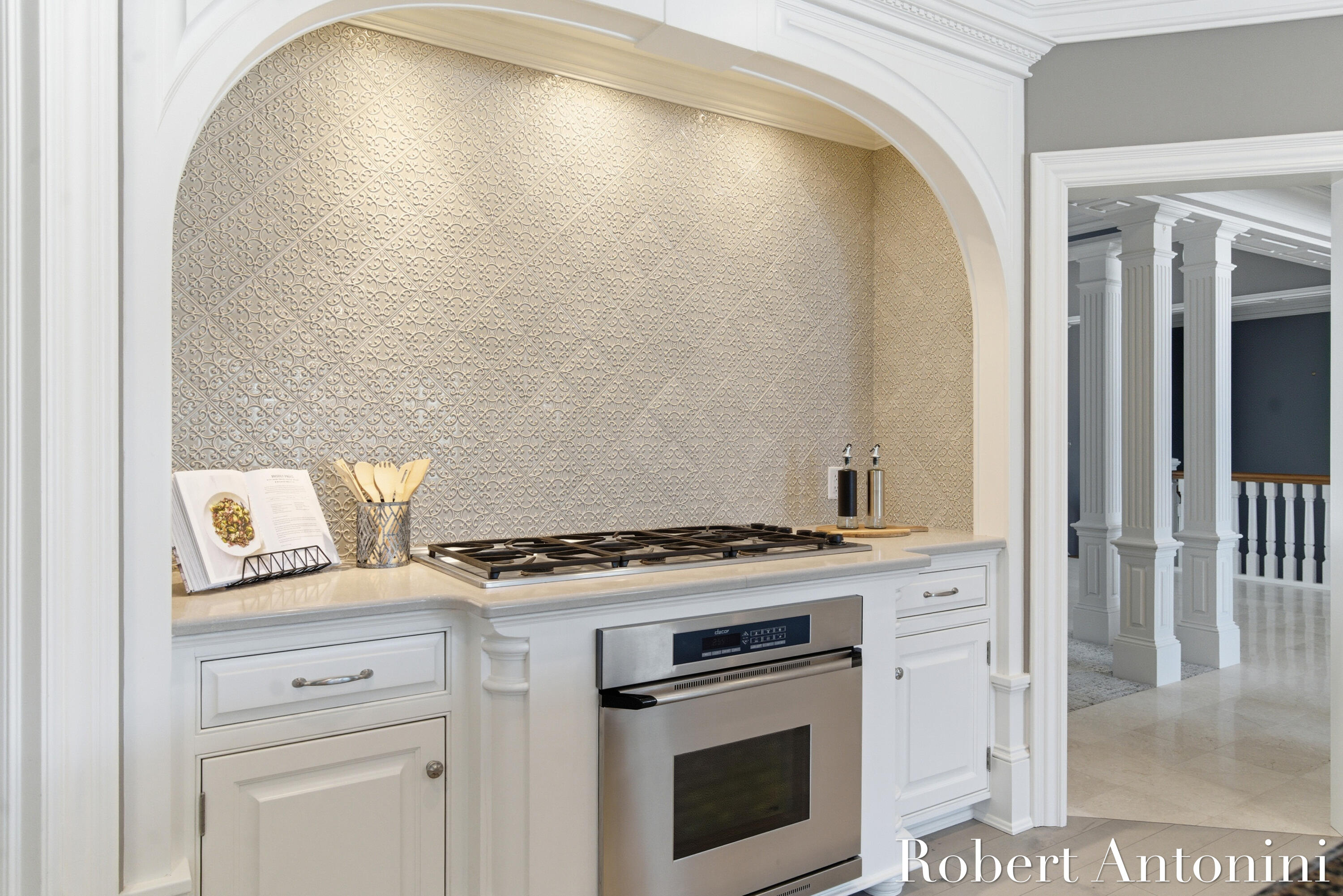 6862 Maplecrest Drive SE