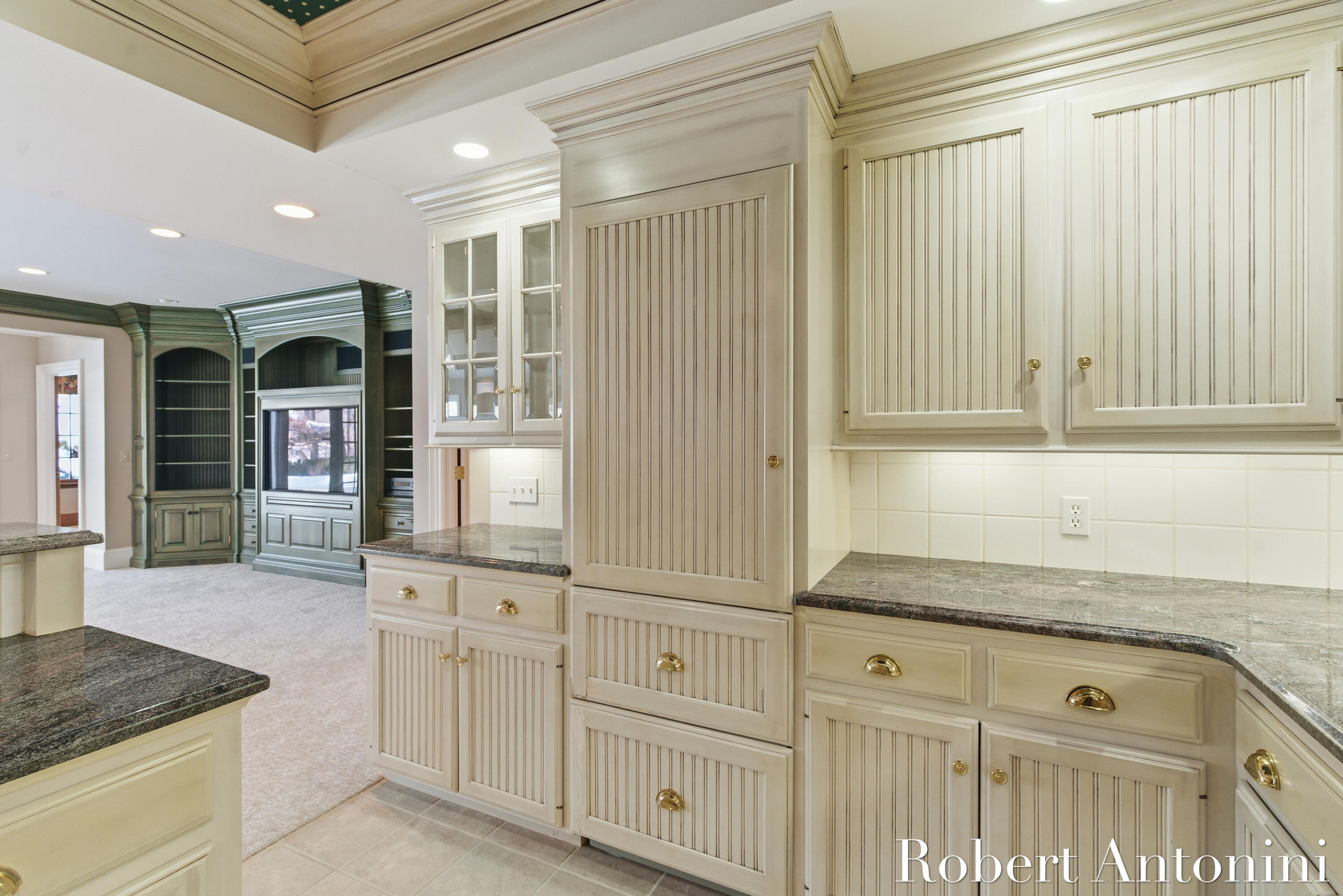 6862 Maplecrest Drive SE