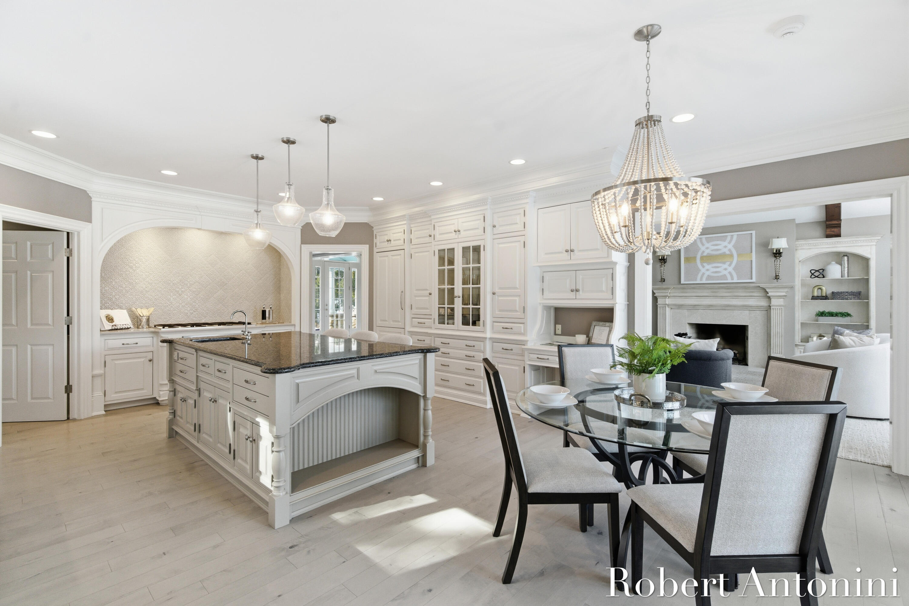 6862 Maplecrest Drive SE