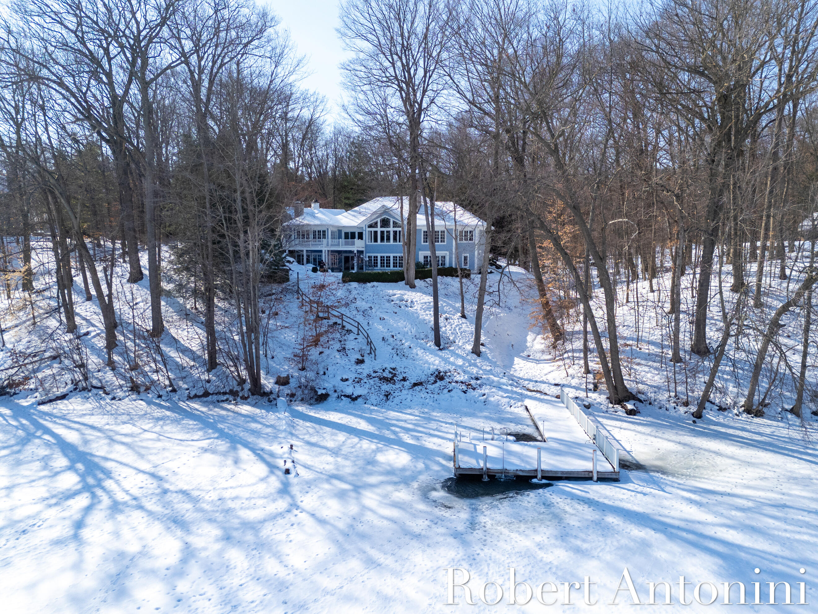 6862 Maplecrest Drive SE