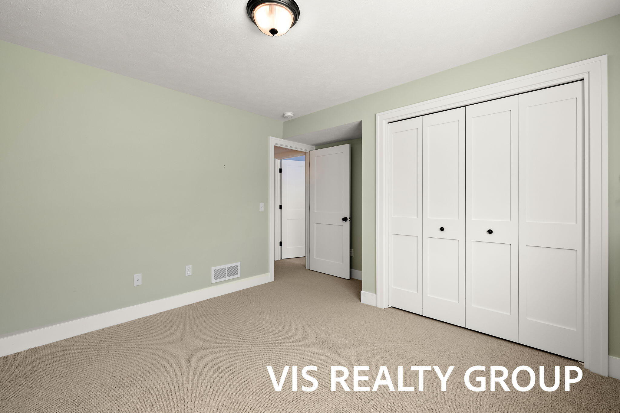 2199 W Greenstone Drive SE