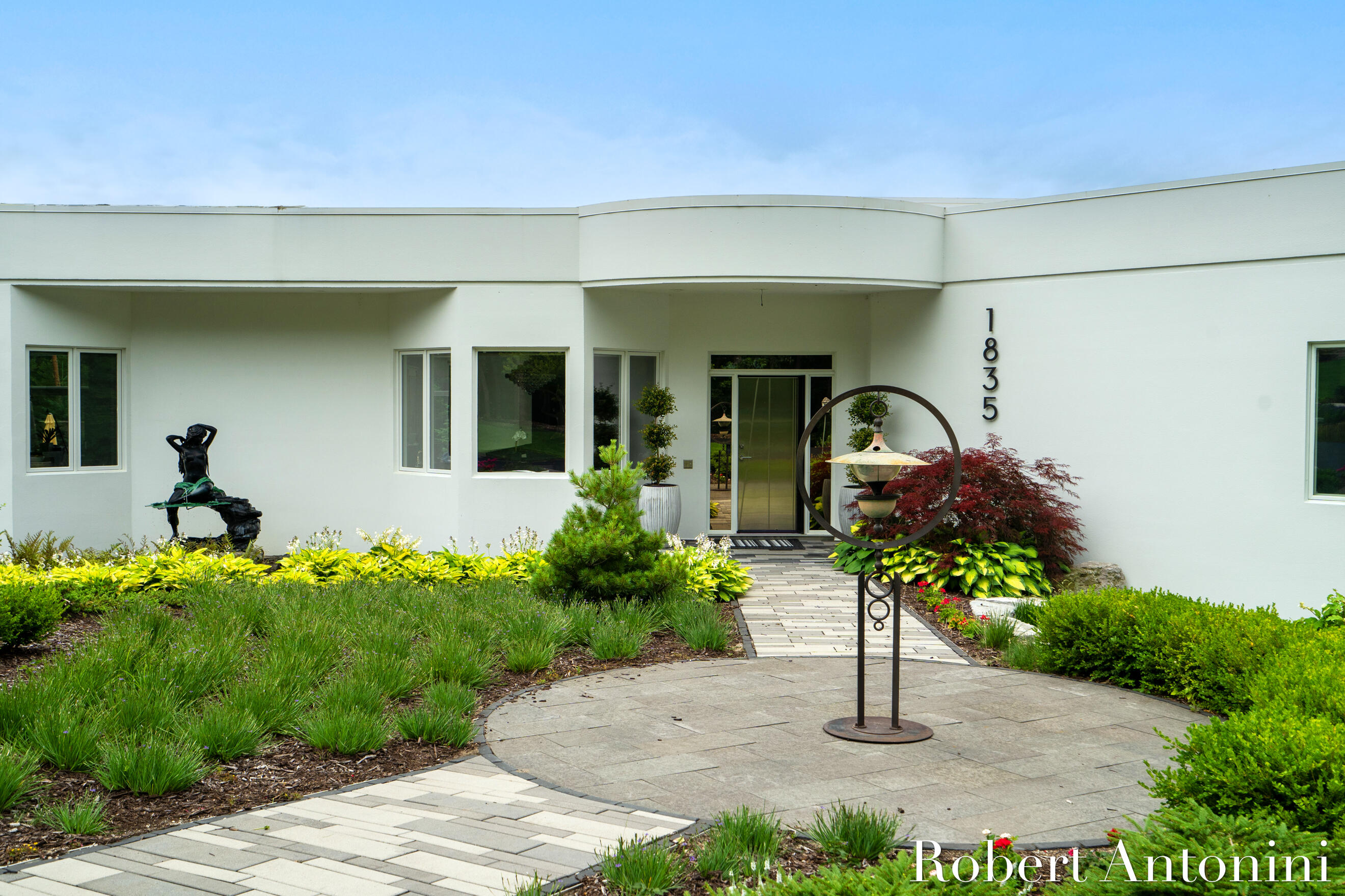 1835 Linson Court SE