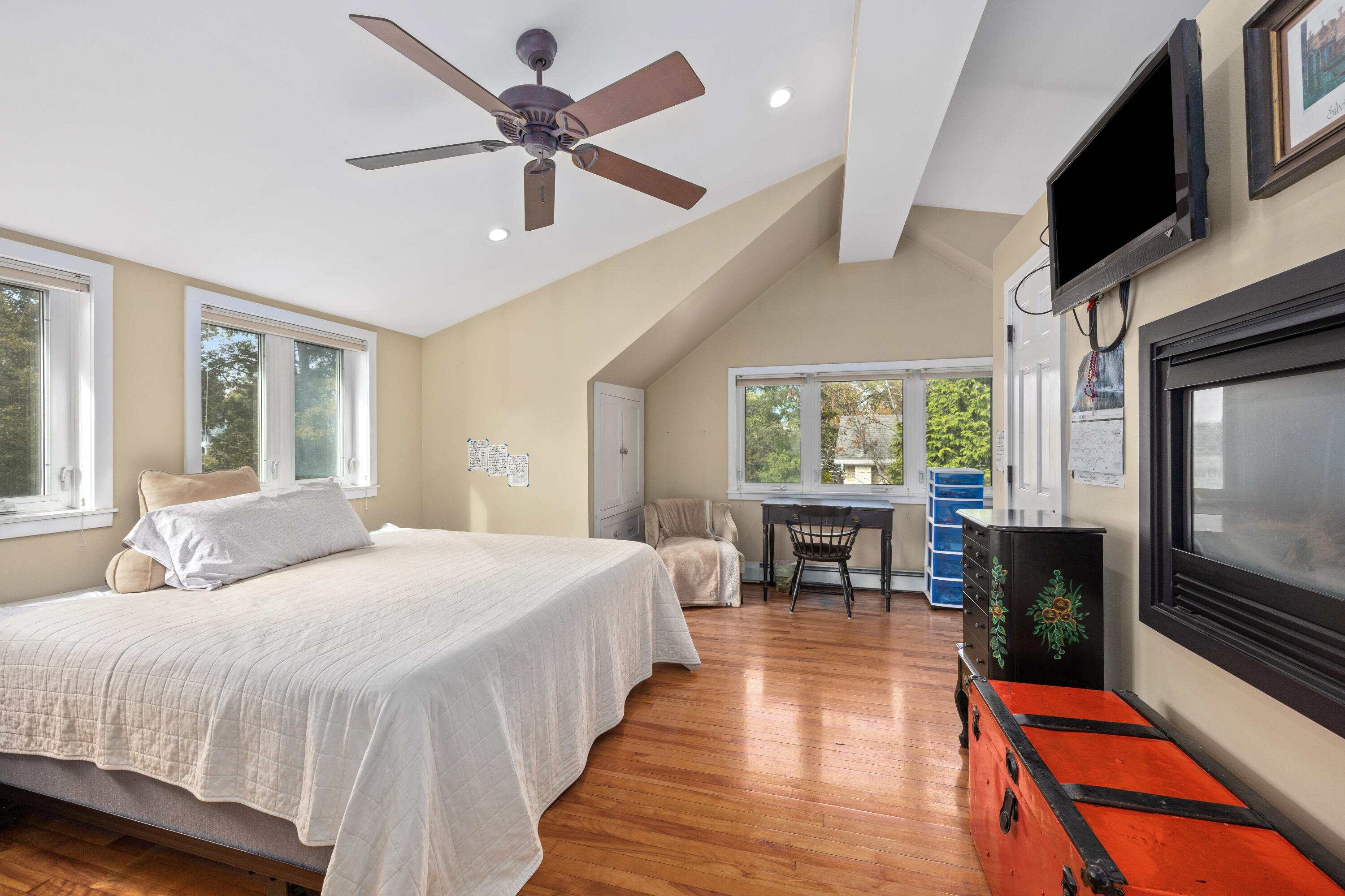 3540 Reeds Lake Boulevard SE