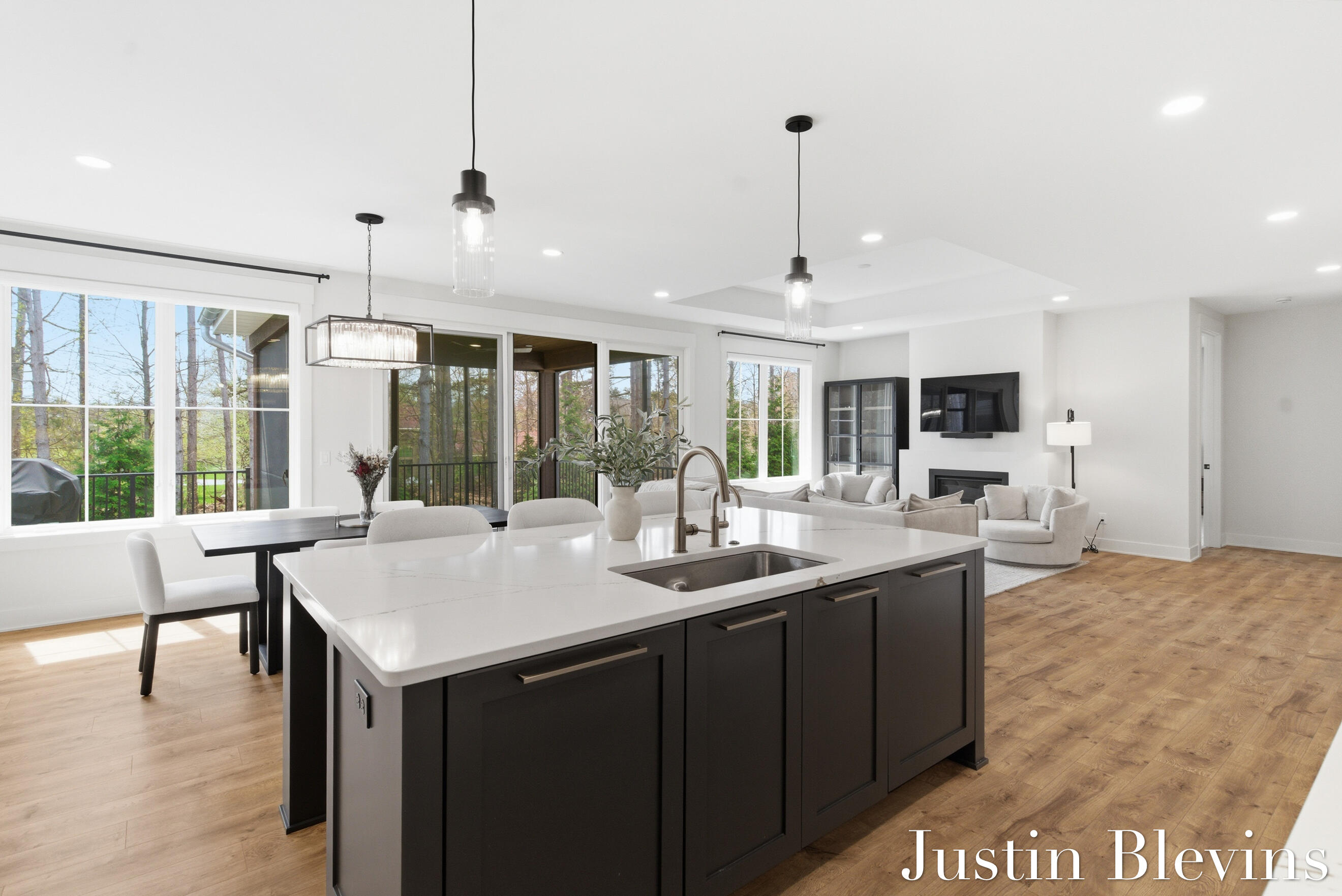 6324 Lamppost Circle SE 10