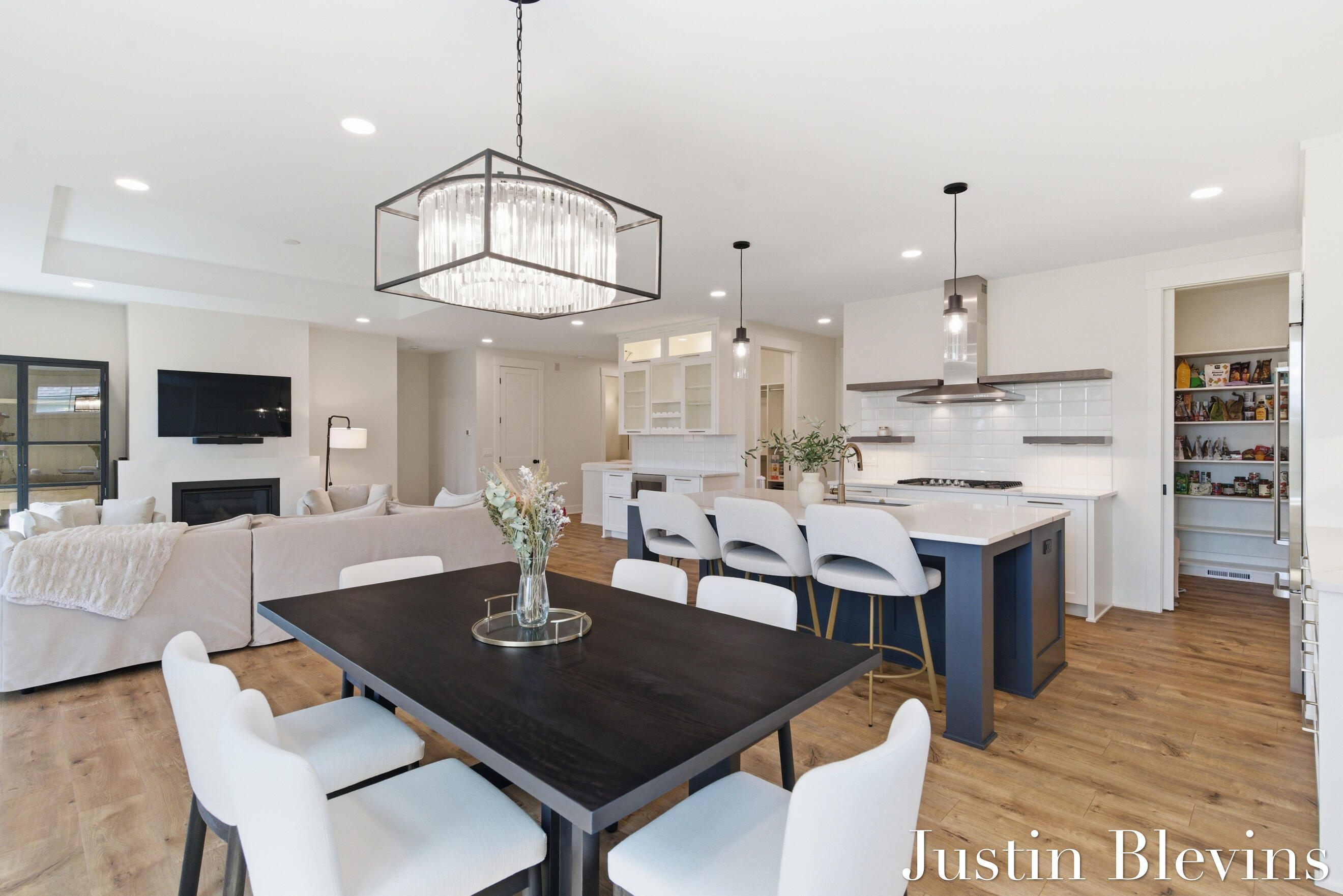 6324 Lamppost Circle SE 10
