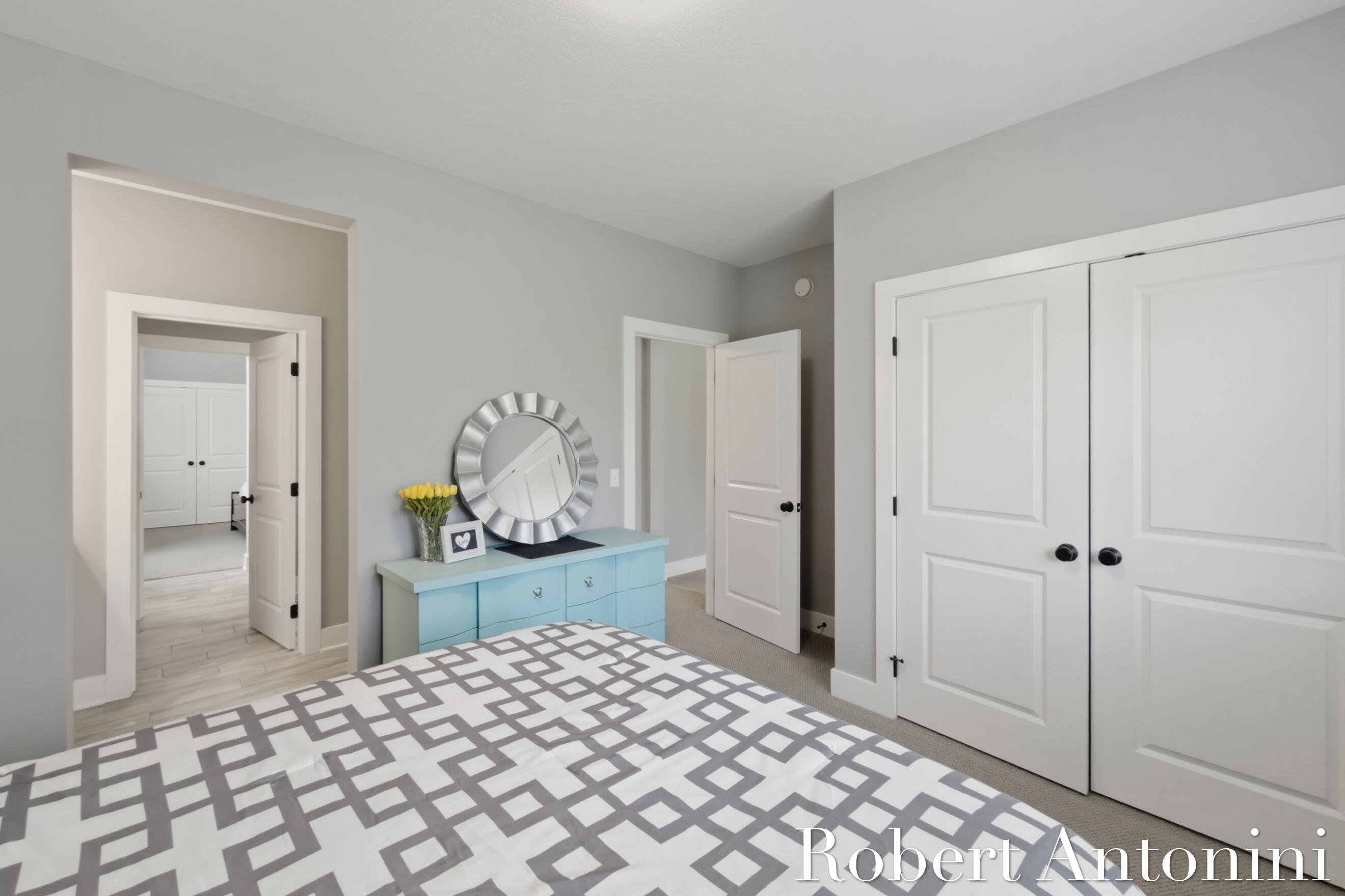 2352 Lake Birch Court NE