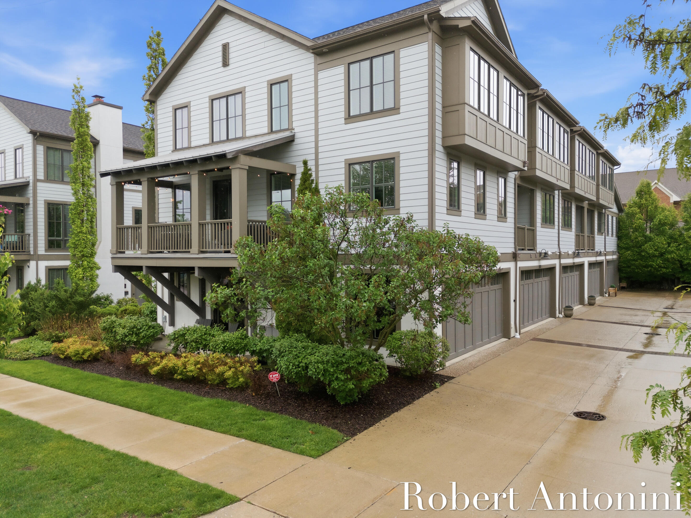 706 Croswell Avenue SE 10