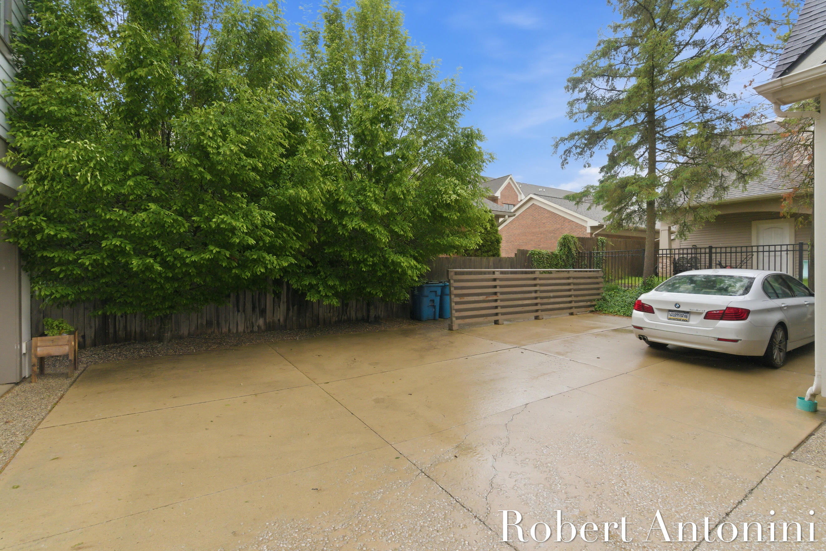 706 Croswell Avenue SE 10