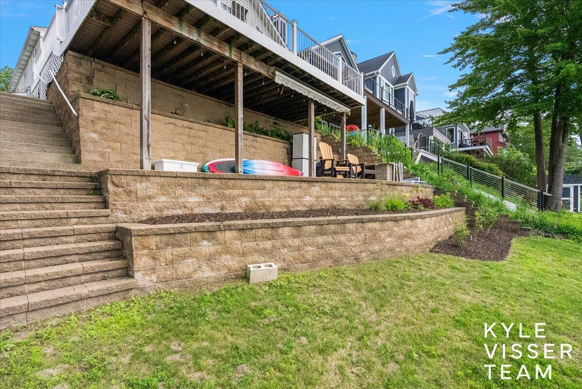 7007 Goldenrod Avenue NE