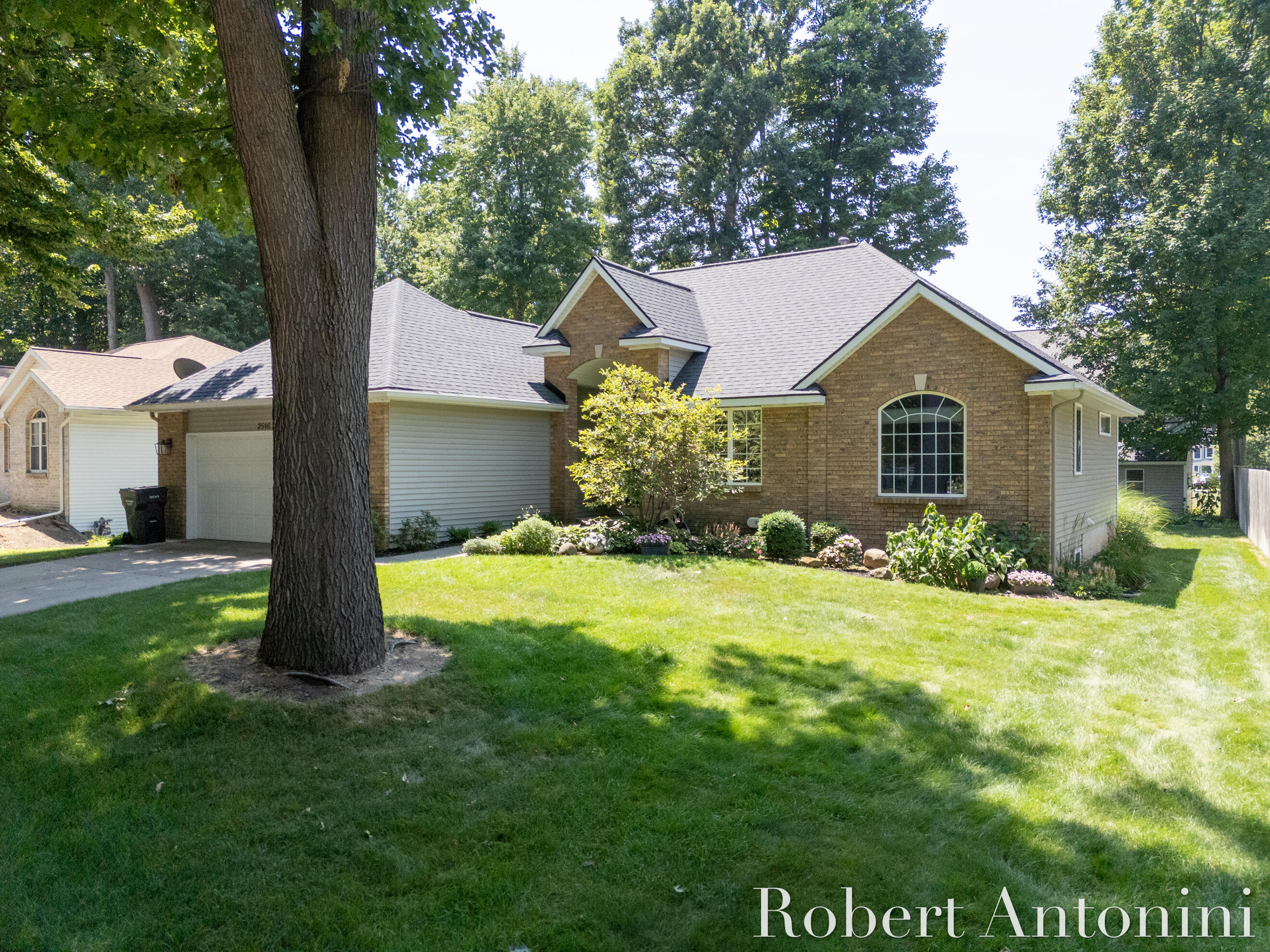 2516 Golfbury Drive SW