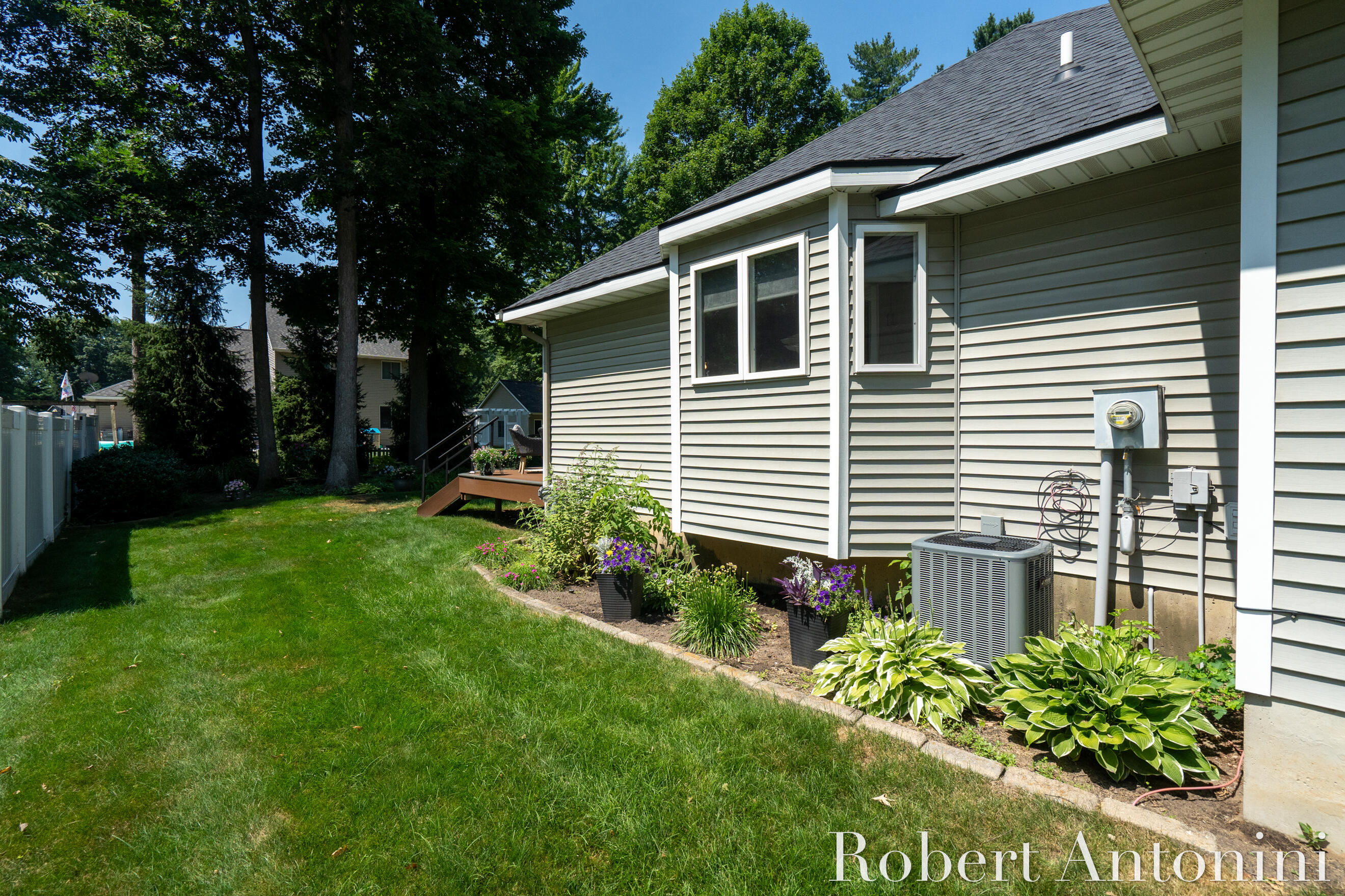 2516 Golfbury Drive SW