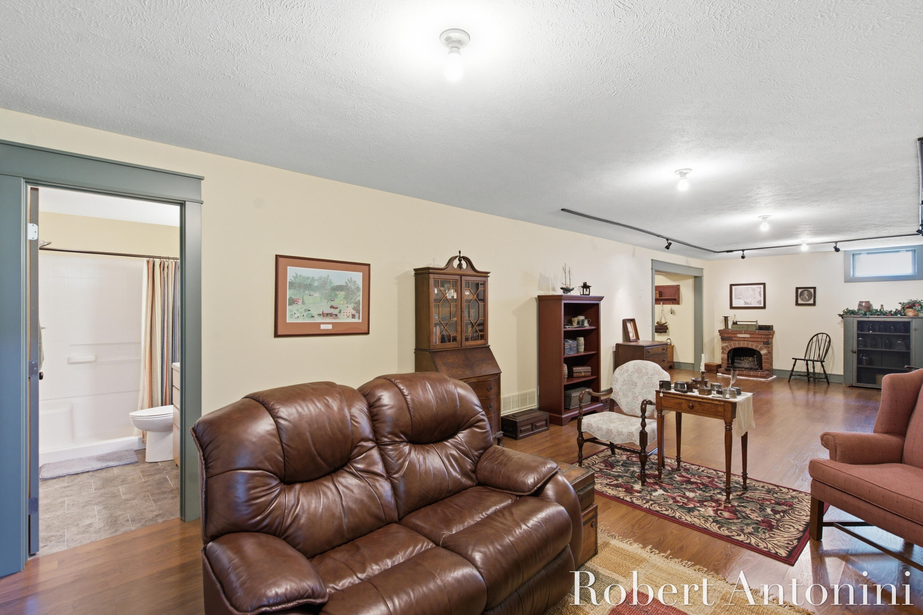 2516 Golfbury Drive SW