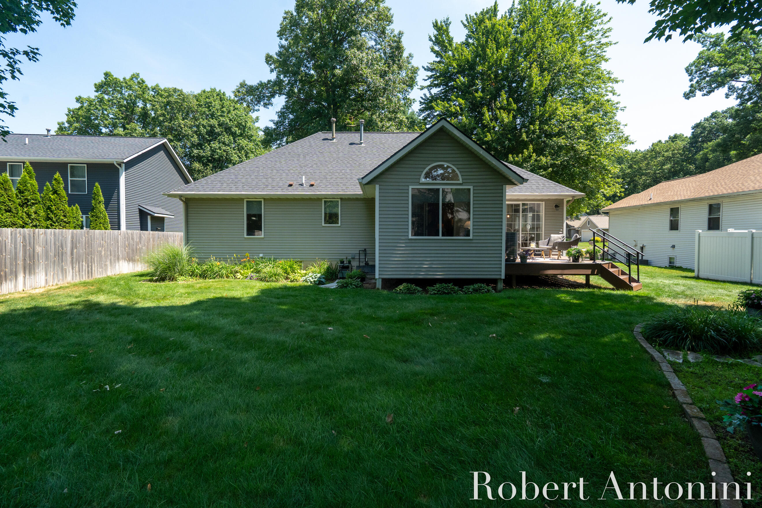 2516 Golfbury Drive SW