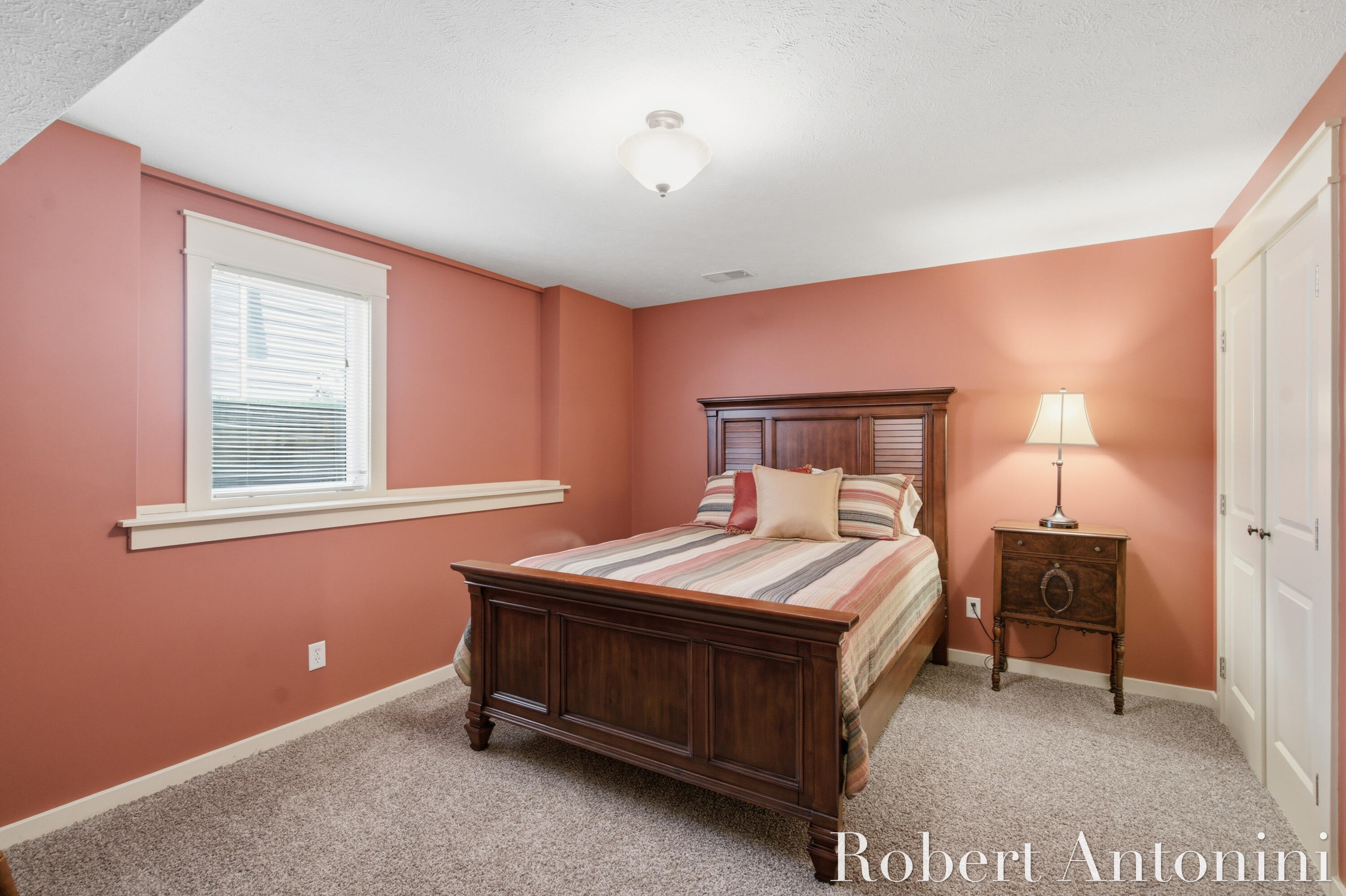 2516 Golfbury Drive SW