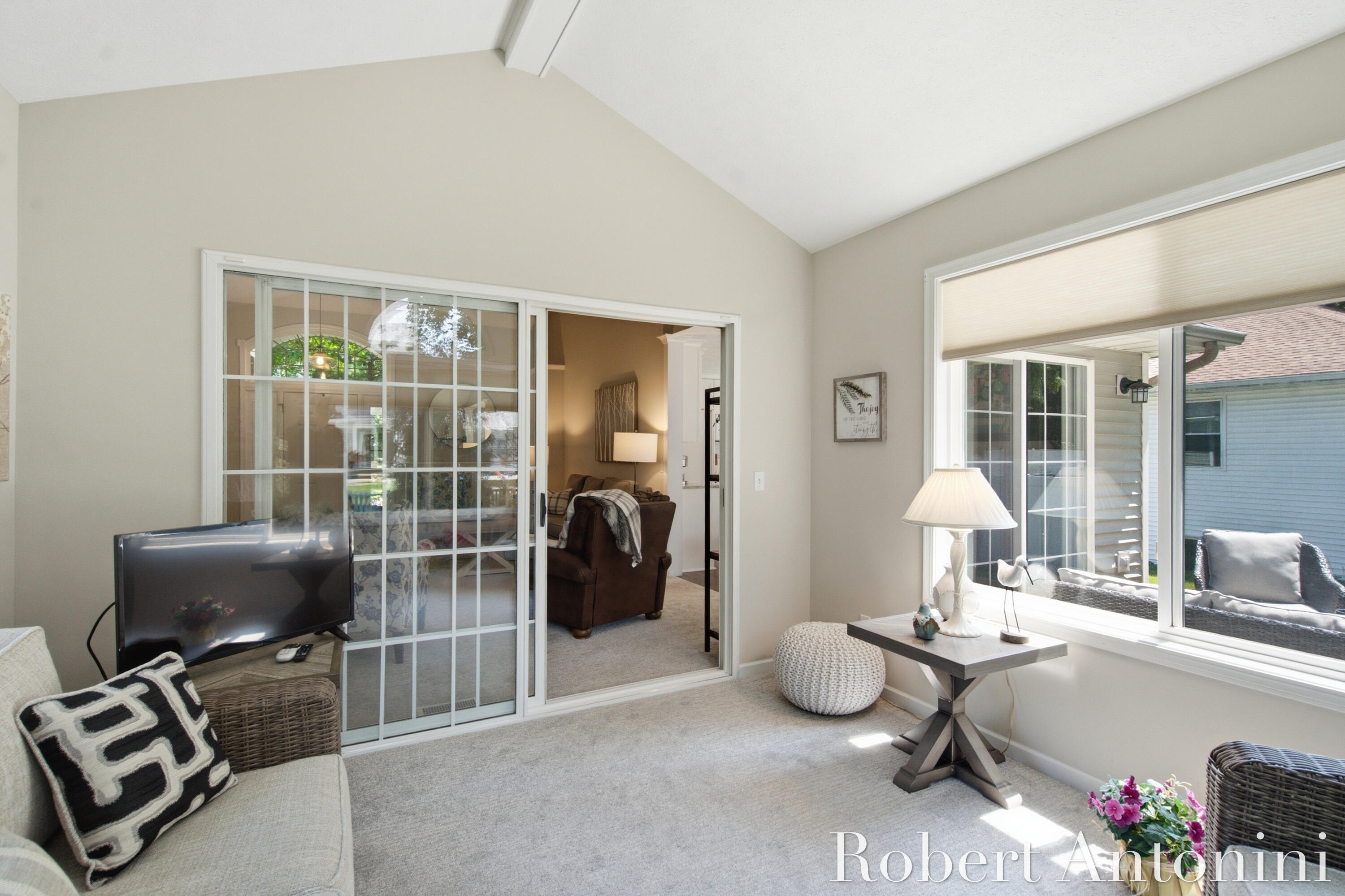 2516 Golfbury Drive SW