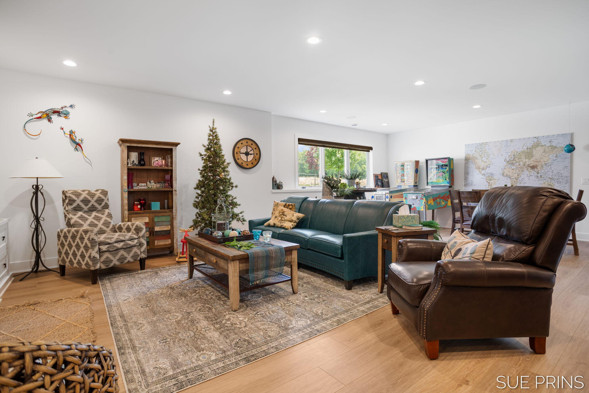 4668 76th Street SW