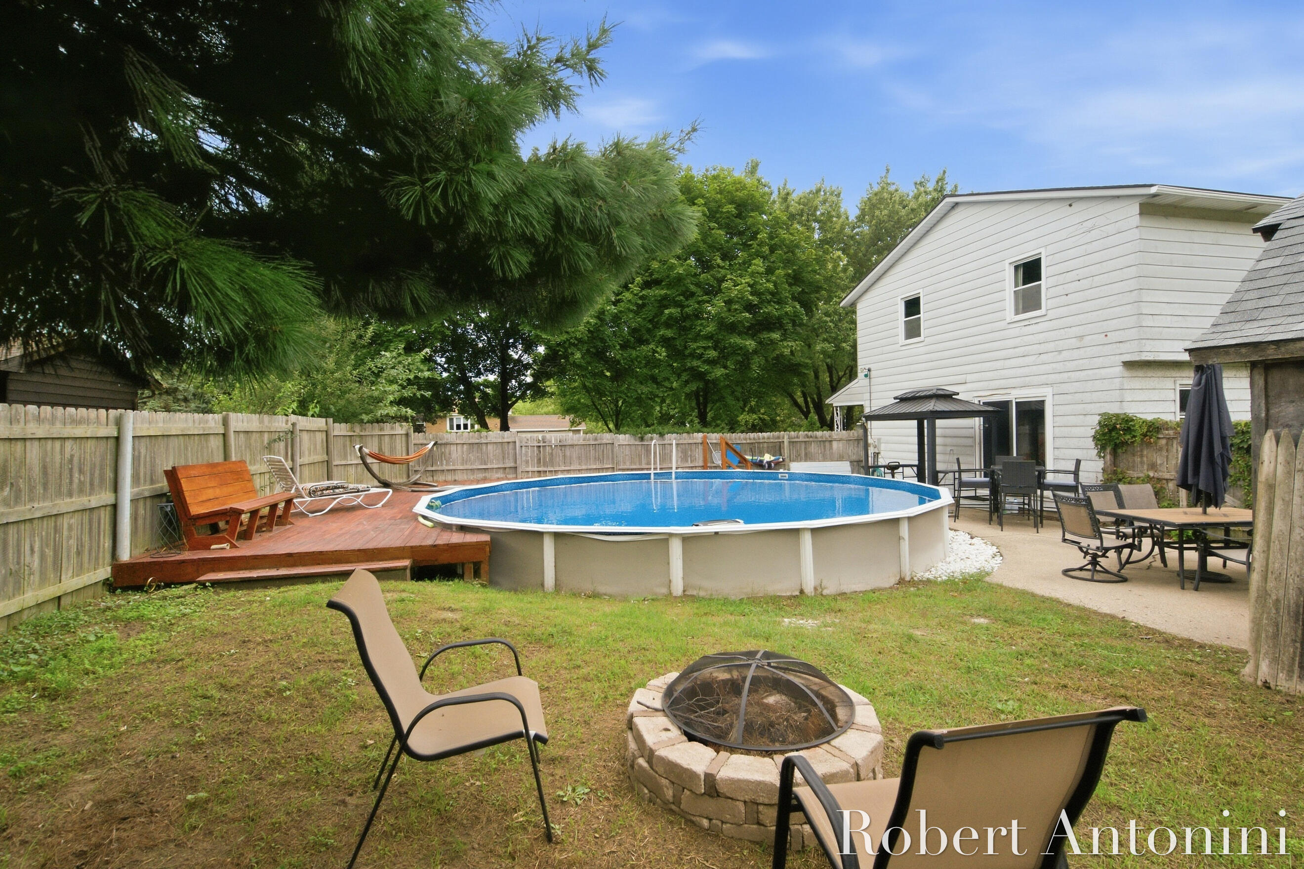 3756 Summit View Drive NE