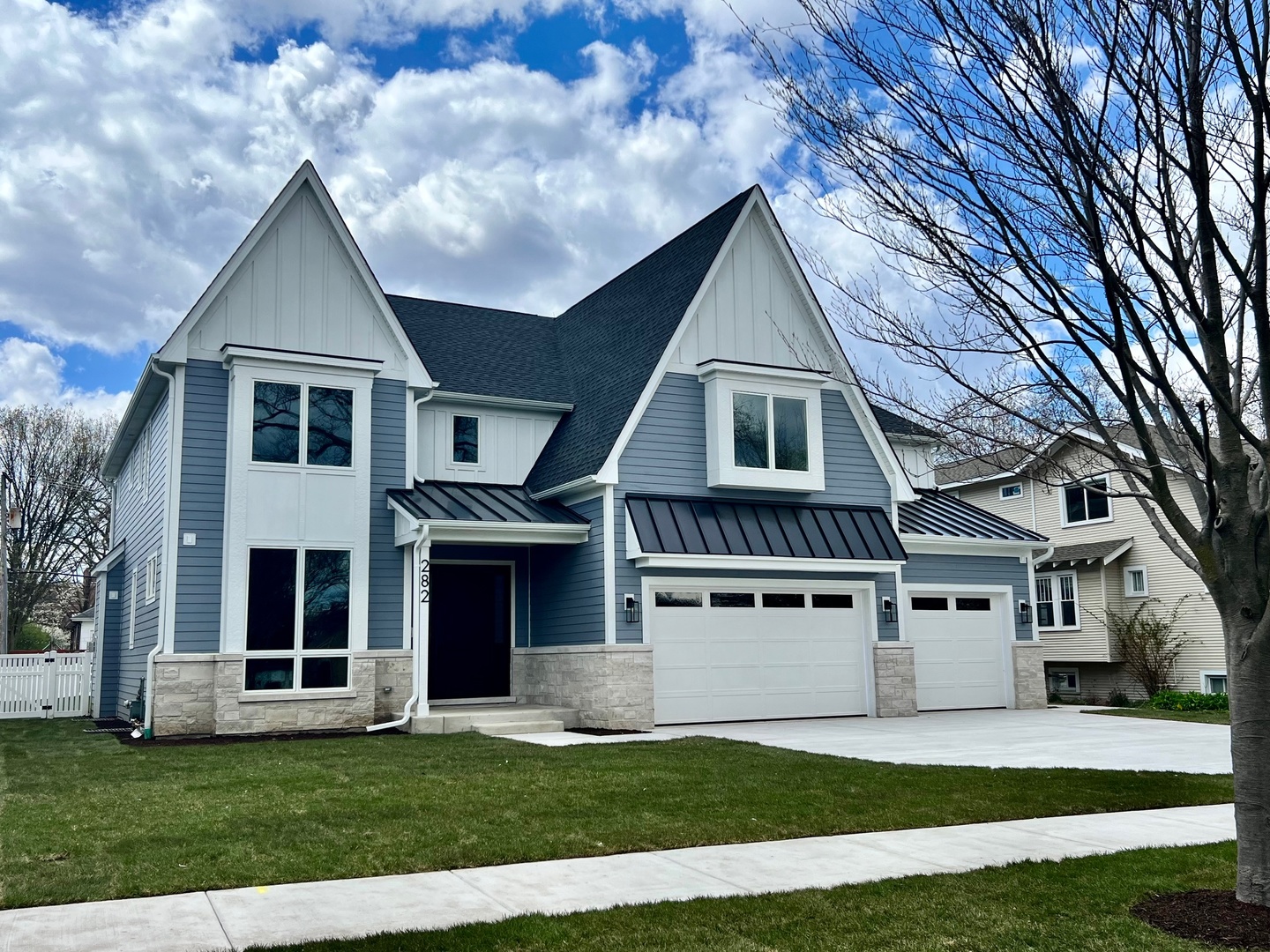 282 N Illinois Street