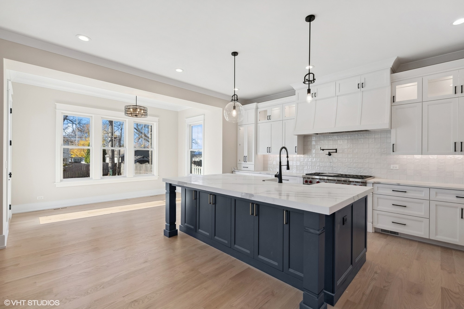 256 N Glenview Avenue