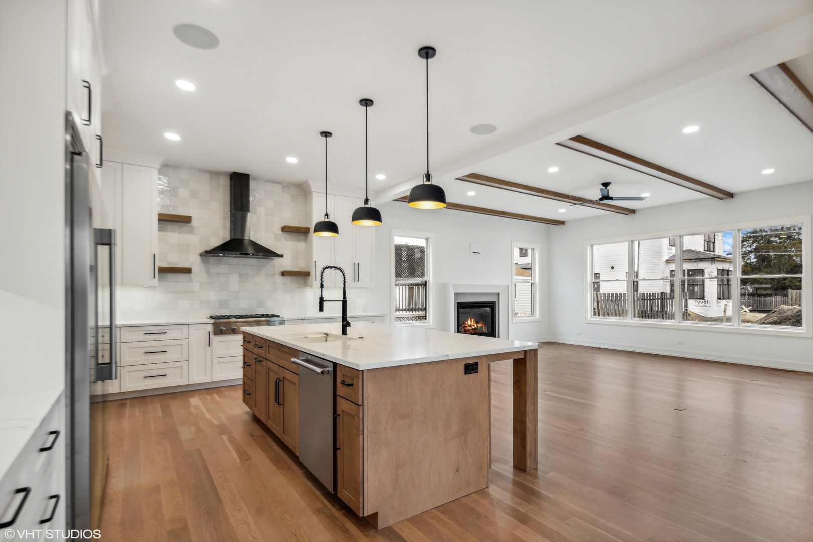 279 N Michigan Avenue