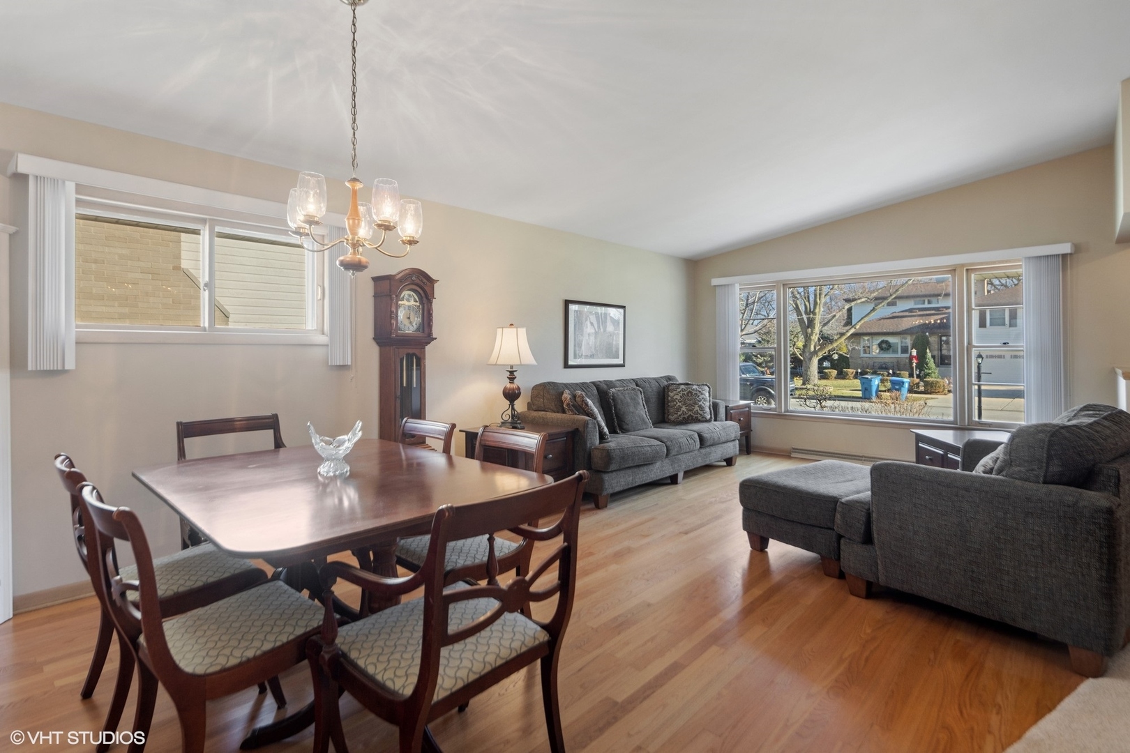 832 S Mitchell Avenue