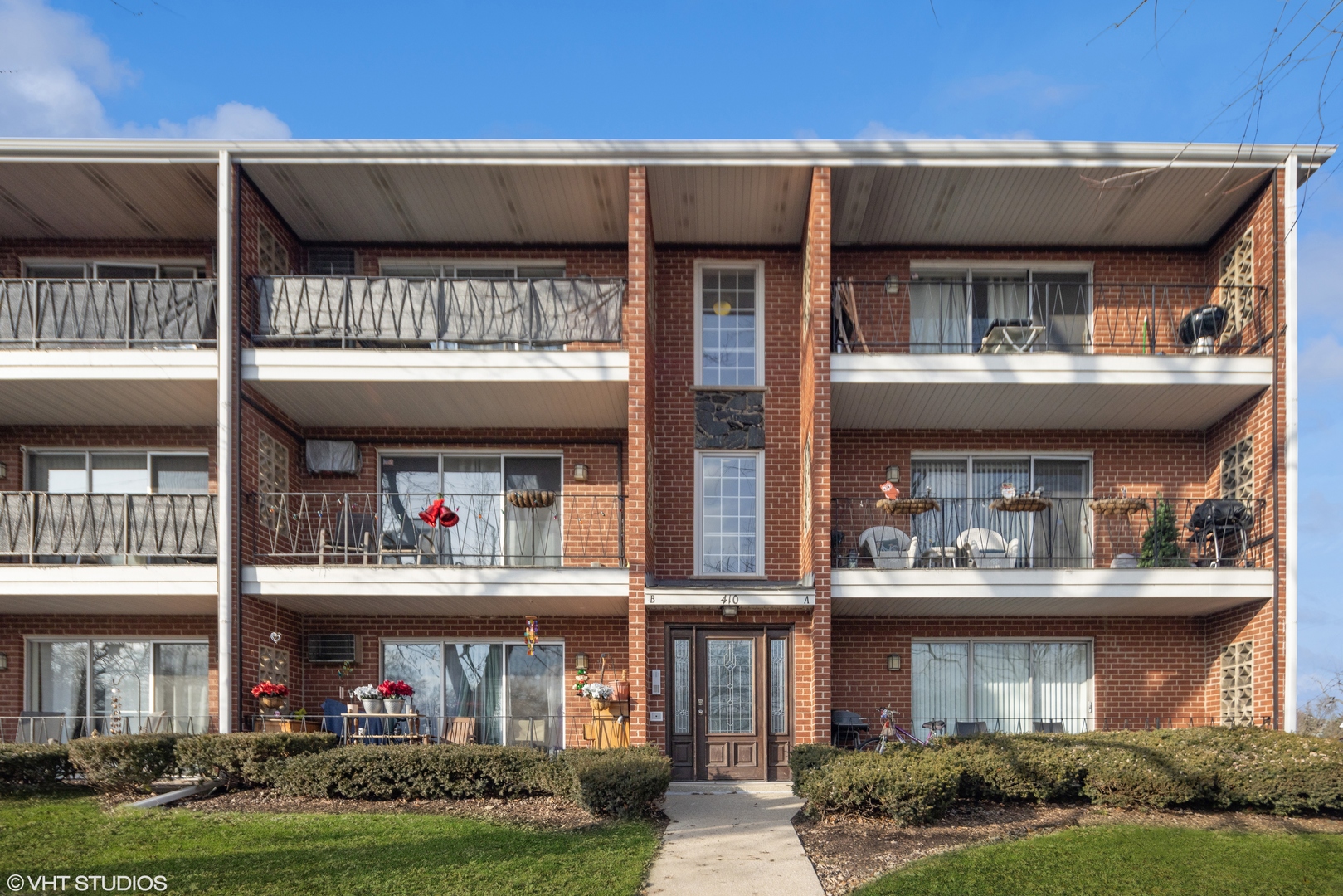410 CRESCENT Boulevard Unit: 1B