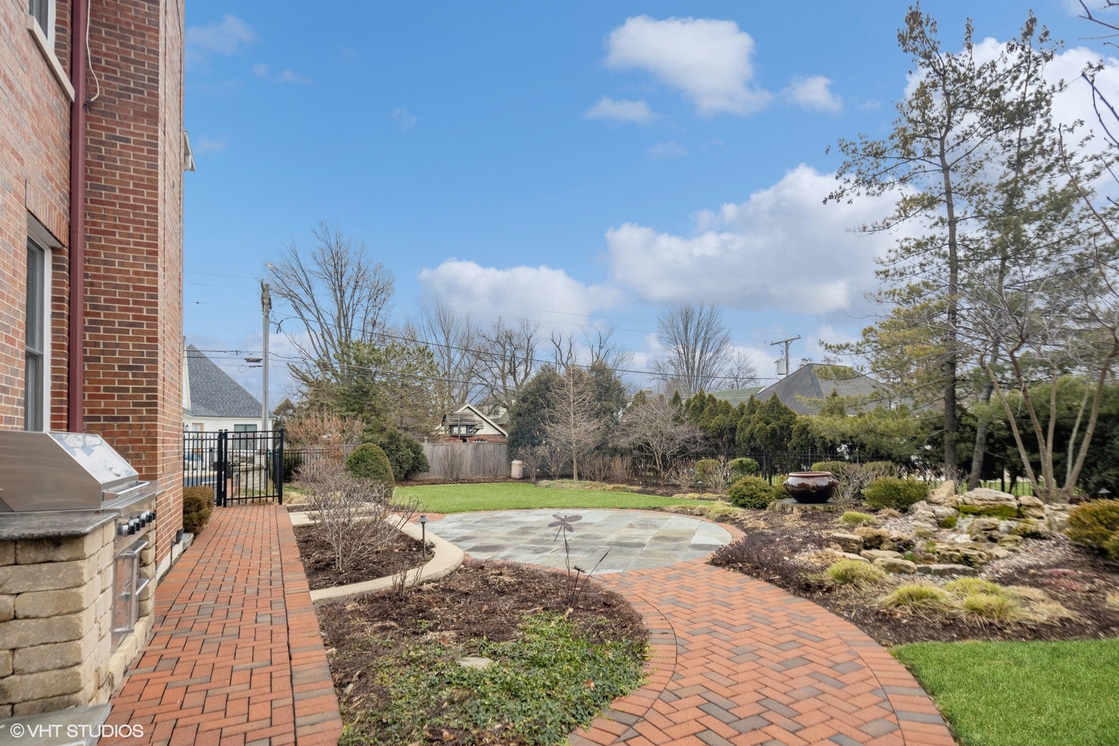 151 S Kenmore Avenue