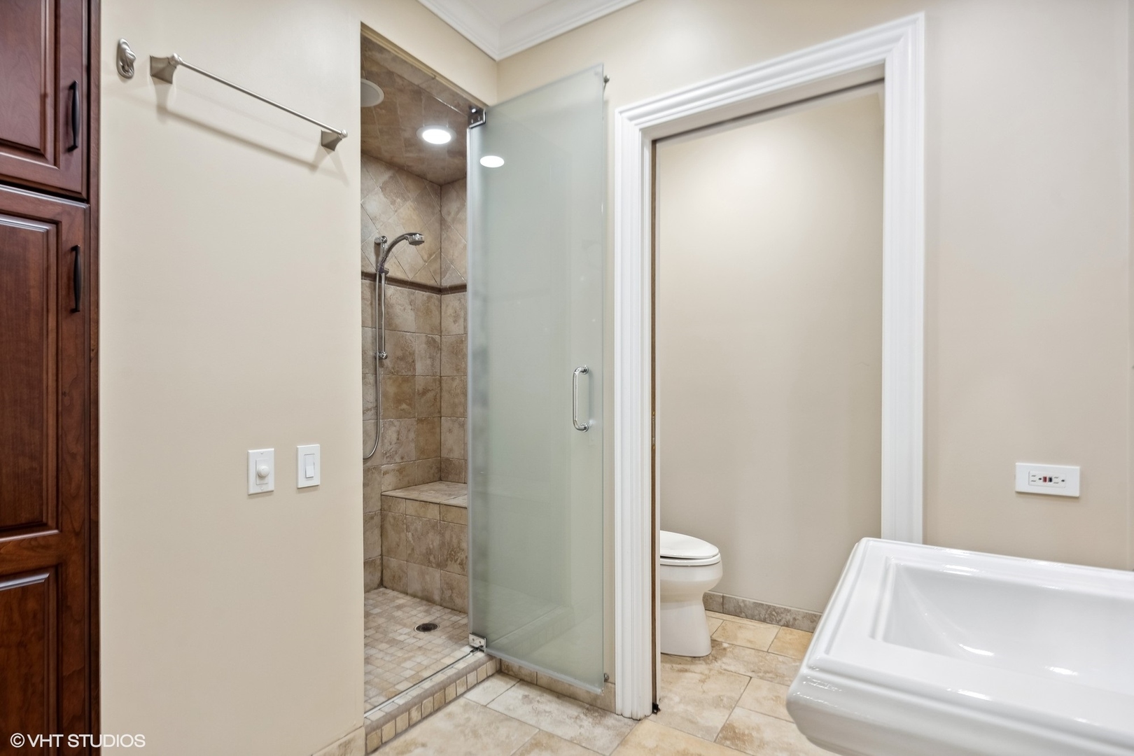 151 S Kenmore Avenue