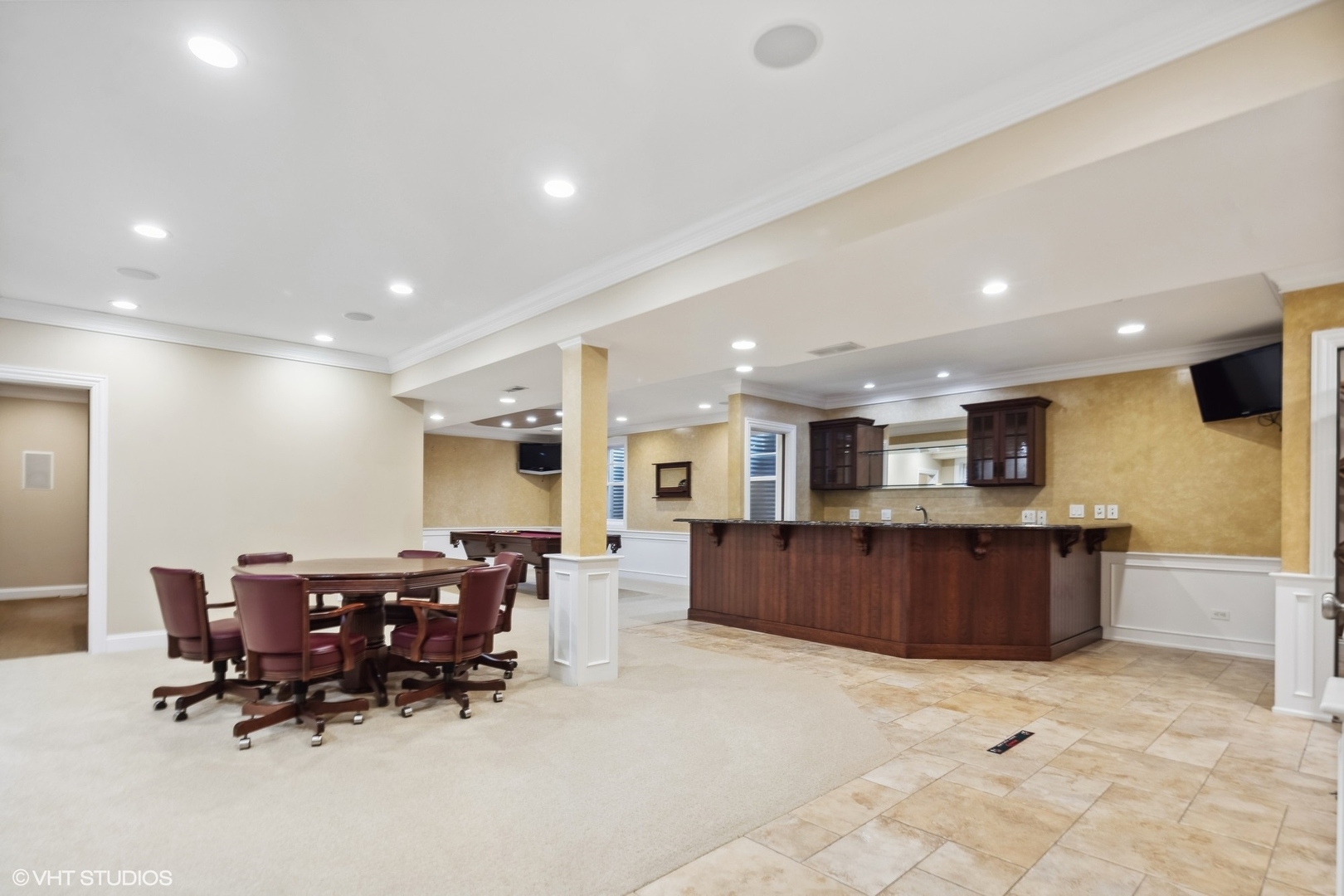 151 S Kenmore Avenue