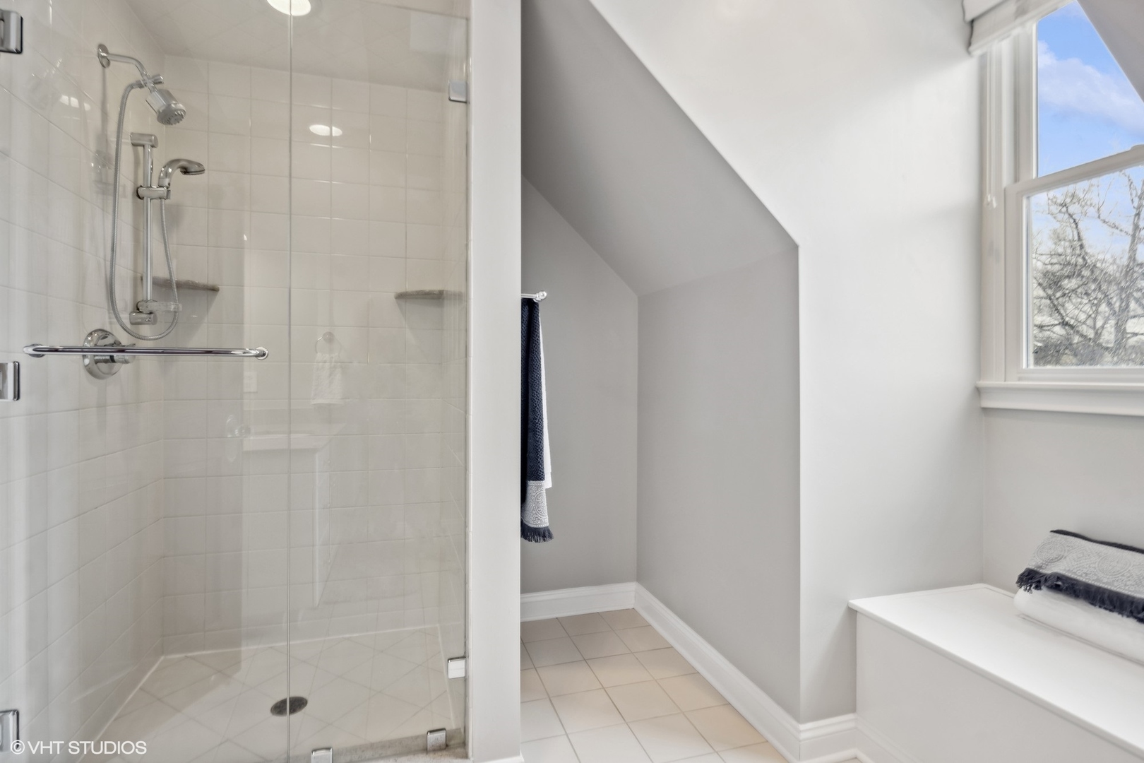 151 S Kenmore Avenue