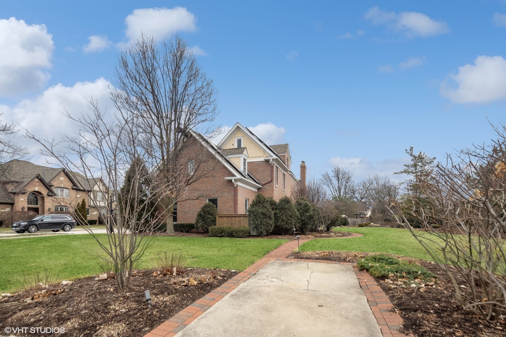 151 S Kenmore Avenue