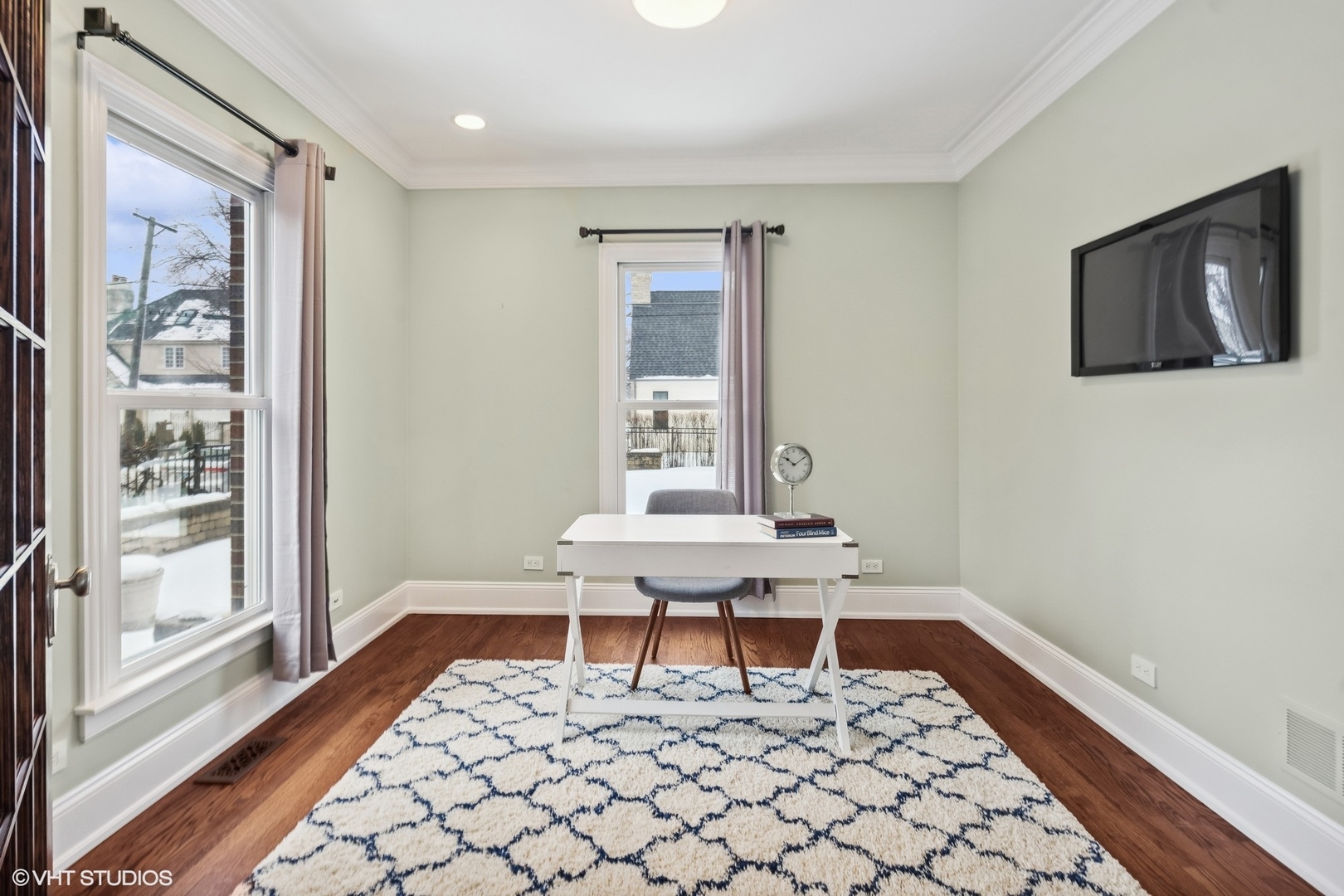 151 S Kenmore Avenue