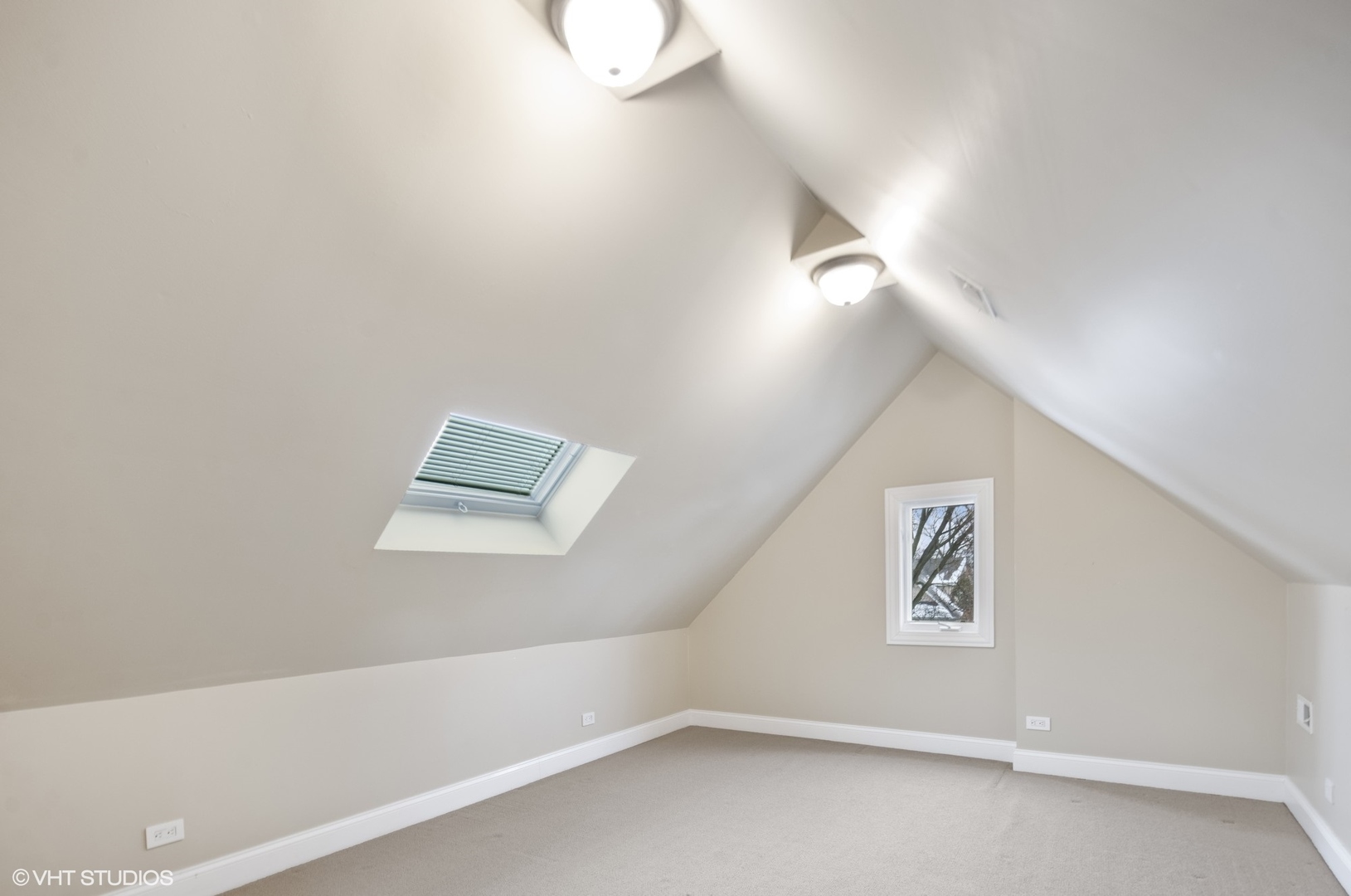 151 S Kenmore Avenue