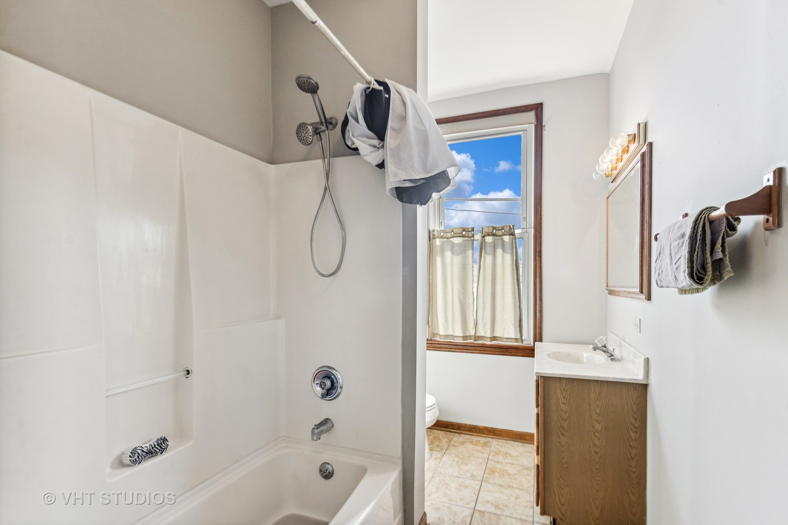 16 S Park Avenue Unit: 1
