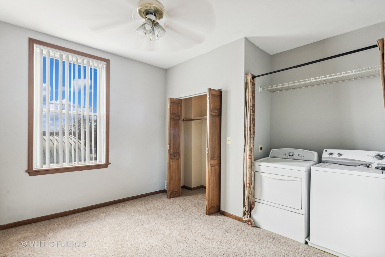 16 S Park Avenue Unit: 1