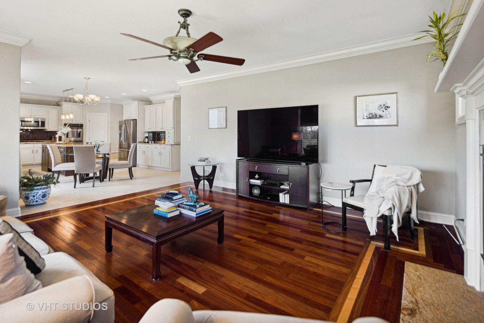 821 S Chatham Avenue S