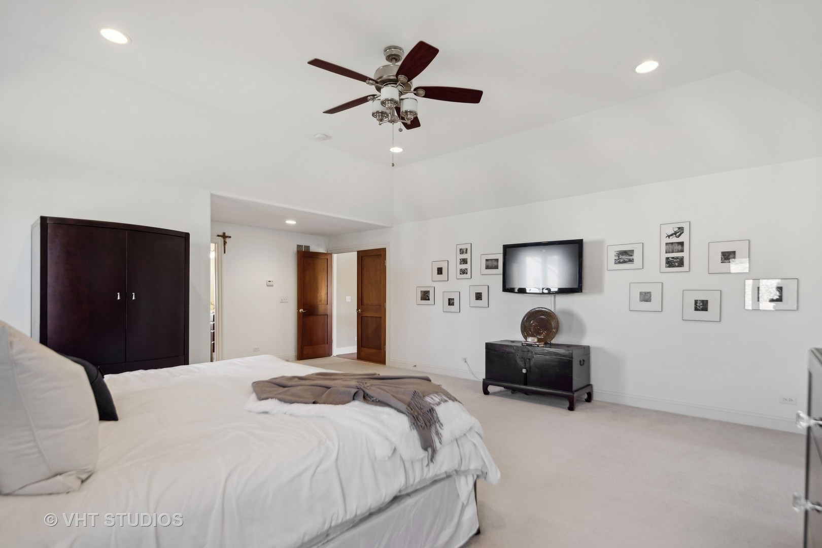 821 S Chatham Avenue S