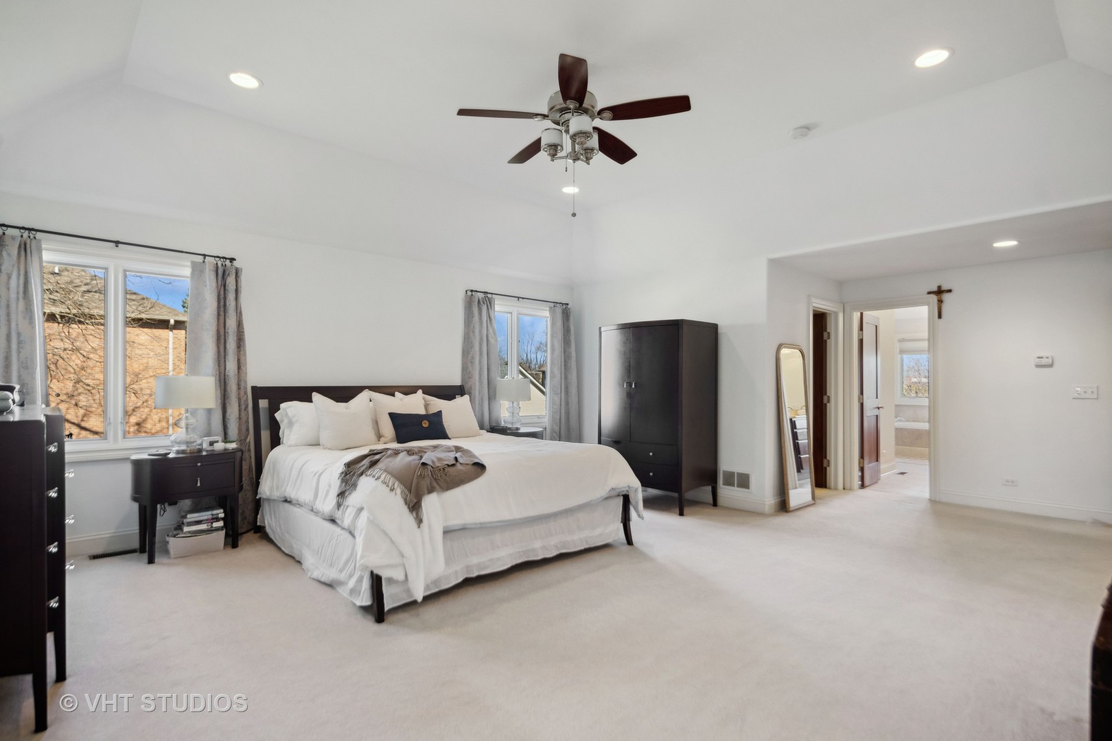 821 S Chatham Avenue S