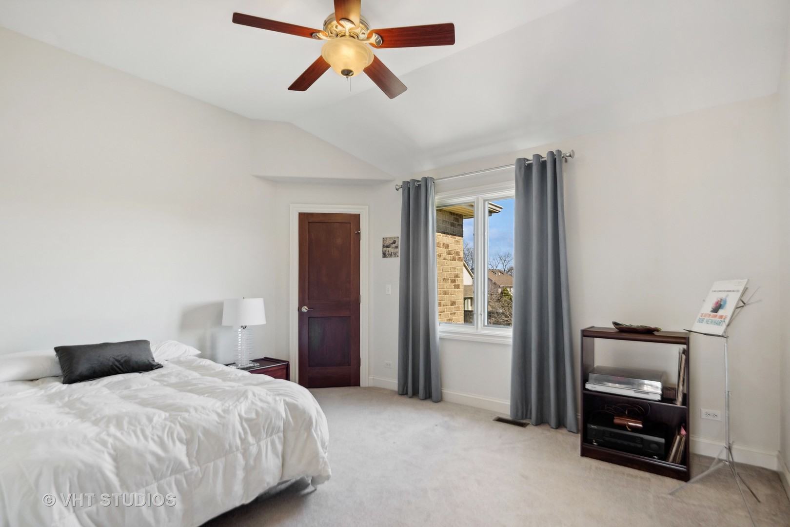 821 S Chatham Avenue S