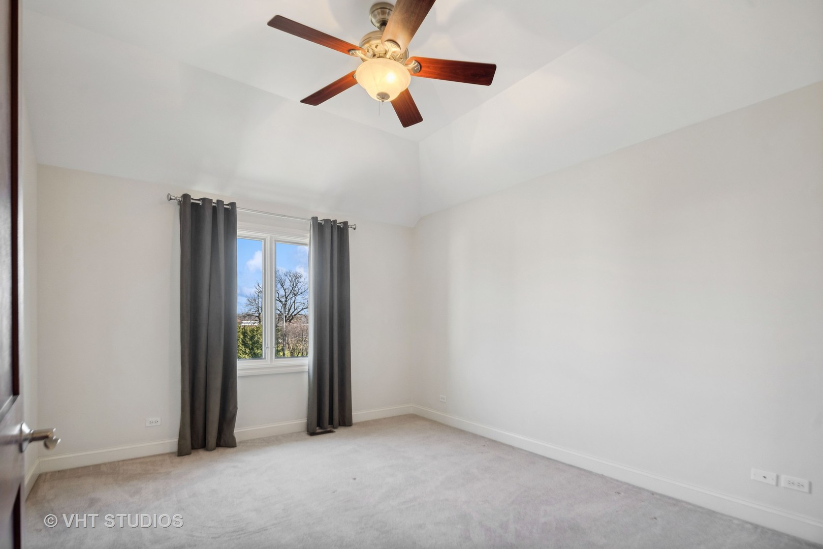 821 S Chatham Avenue S