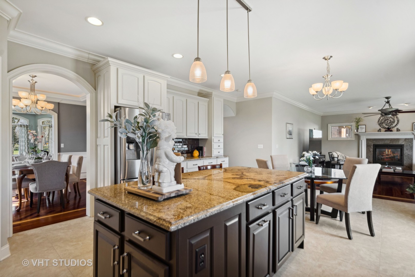 821 S Chatham Avenue S